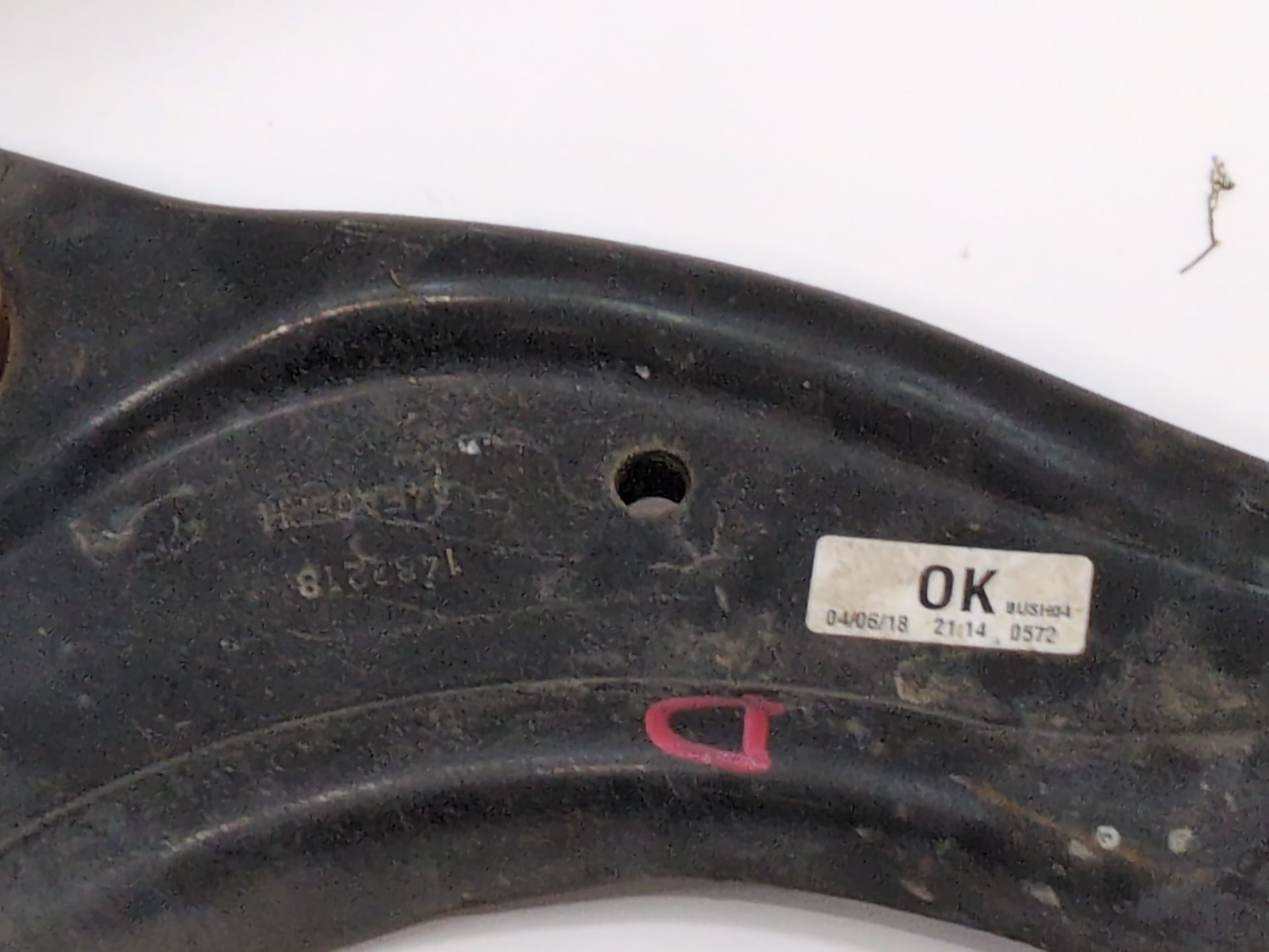 brazo_suspension_inferior_delantero_derecho_0572_renault_kadjar_ha_hl_1_5_blue_dci_115