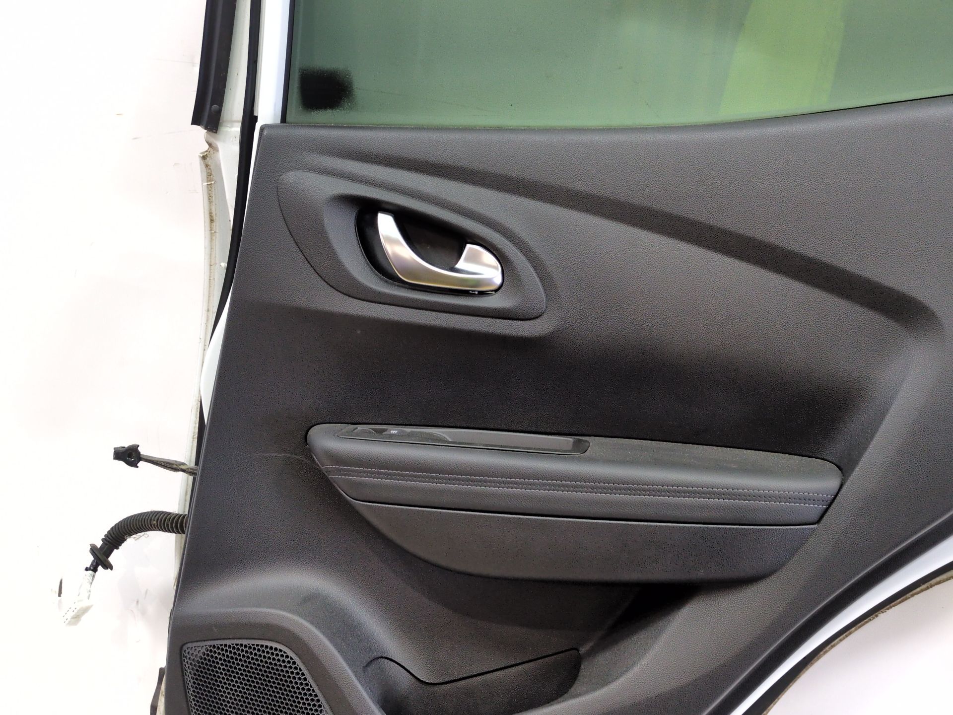puerta_trasera_derecha_sin_referencia_renault_kadjar_ha_hl_1_5_blue_dci_115