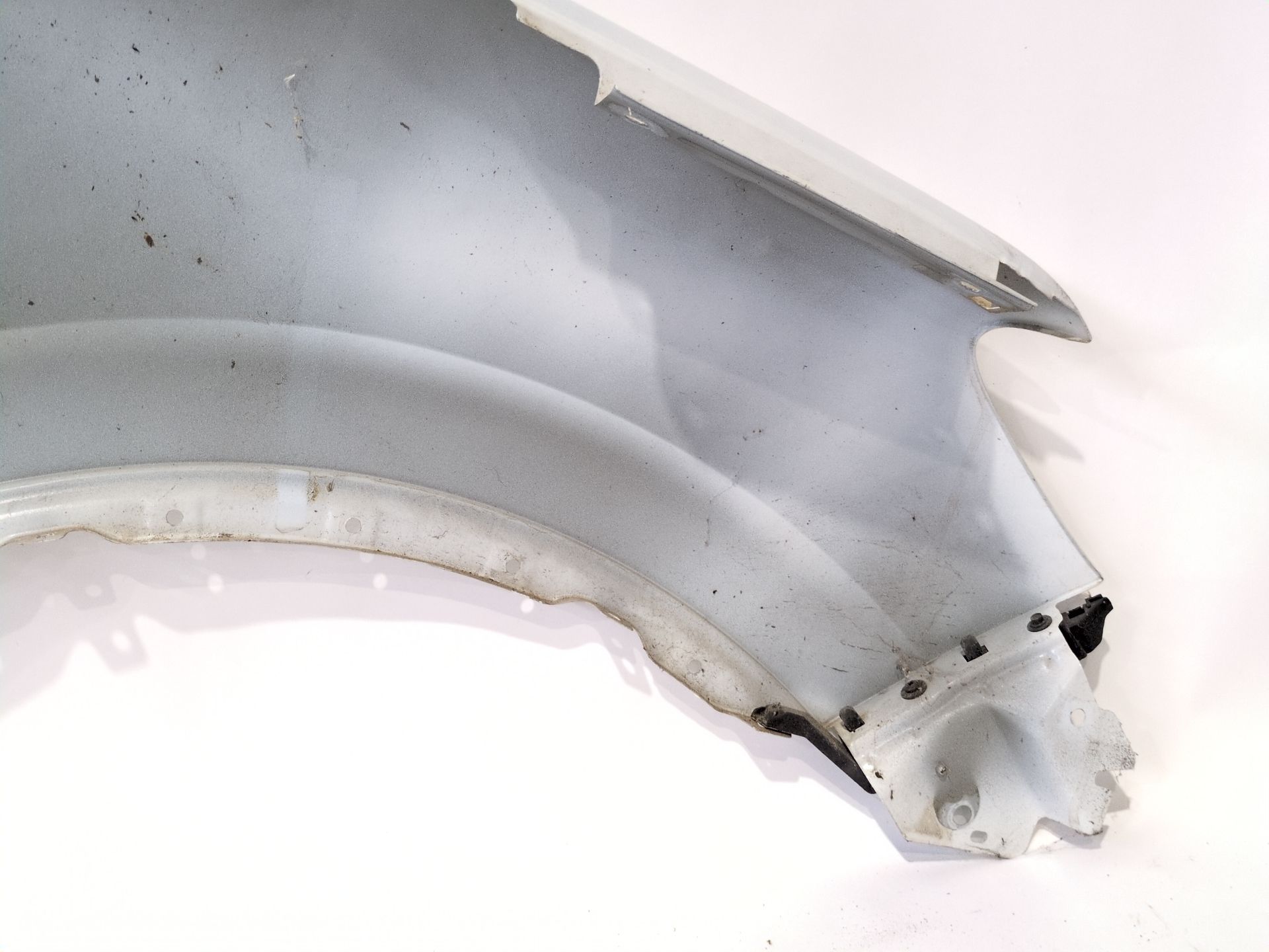 aleta_delantera_izquierda_631013206r_ice_white_bc_ov369_renault_kadjar_ha_hl_1_5_blue_dci_115