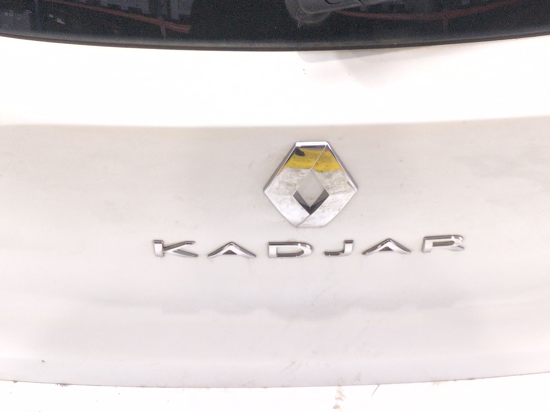 porton_trasero_901002847r_ice_white_bc_ov369_renault_kadjar_ha_hl_1_5_blue_dci_115