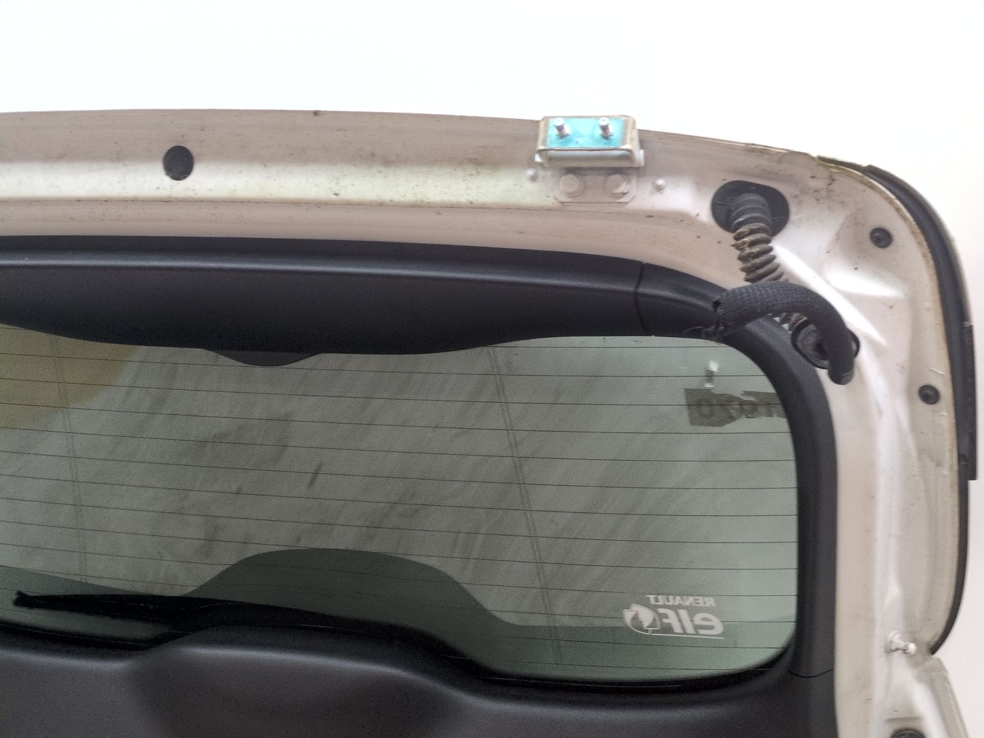 porton_trasero_901002847r_ice_white_bc_ov369_renault_kadjar_ha_hl_1_5_blue_dci_115