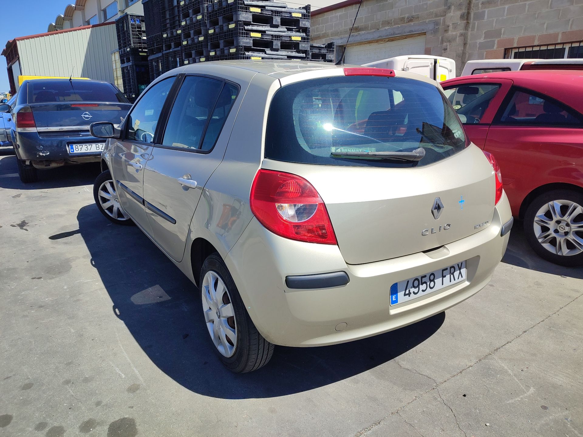 renault_clio_iii_br0_1_cr0_1