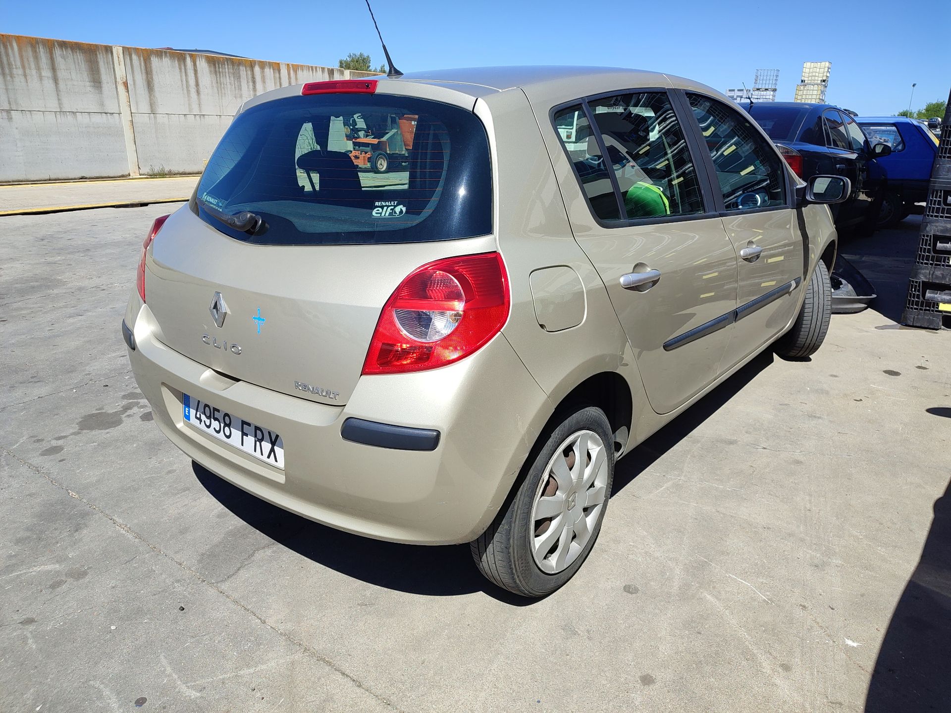 renault_clio_iii_br0_1_cr0_1