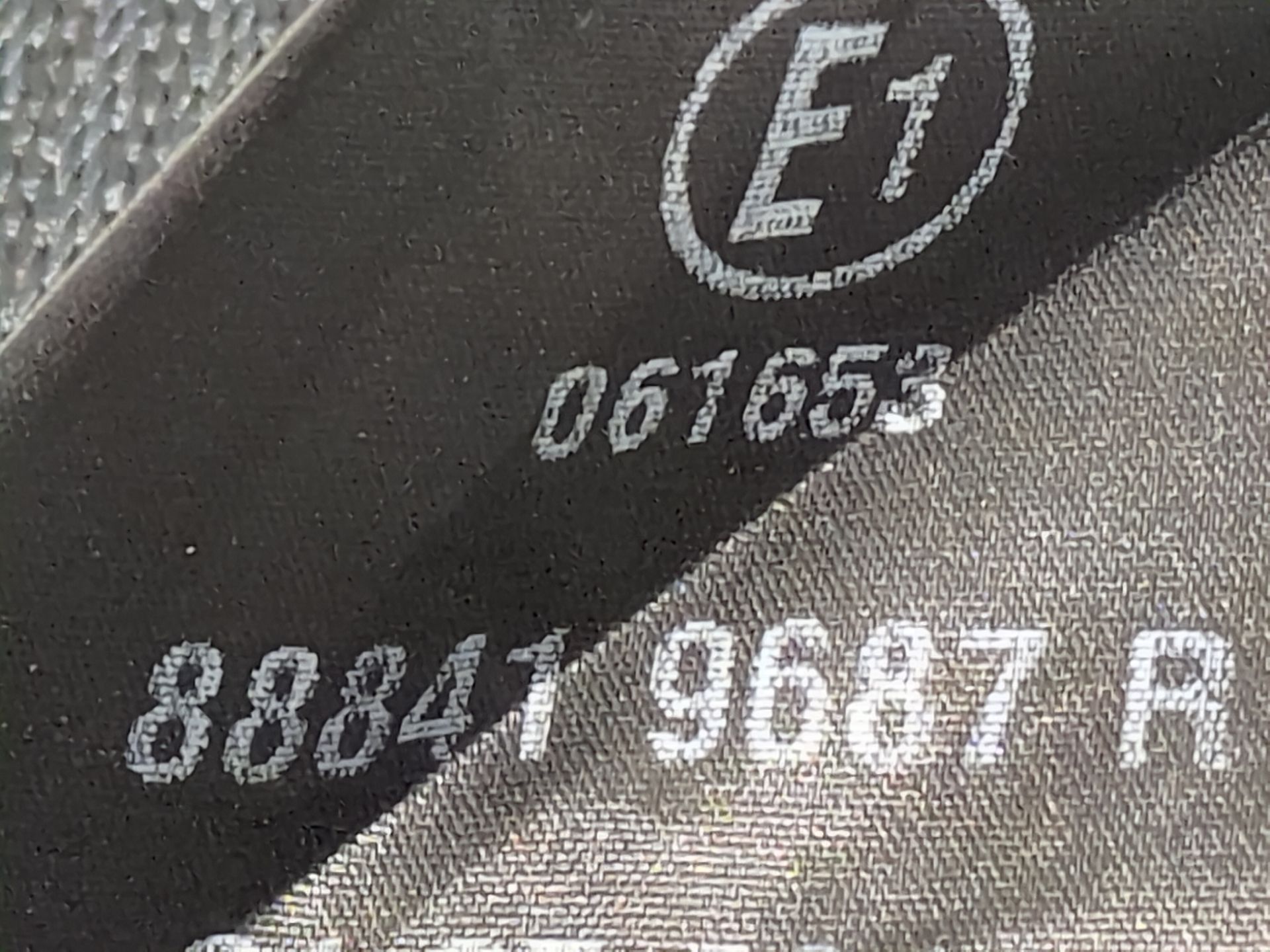 cinturon_seguridad_trasero_izquierdo_888419687r_renault_kadjar_ha_hl_1_5_blue_dci_115