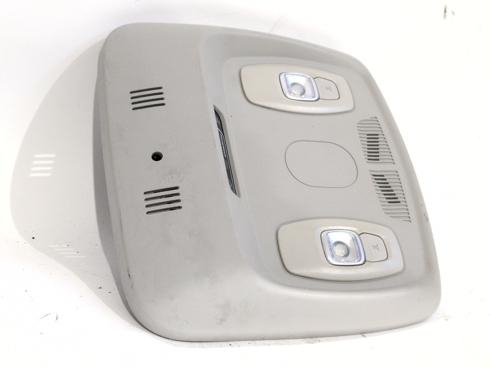 luz_interior_969803138r_renault_kadjar_ha_hl_1_5_blue_dci_115