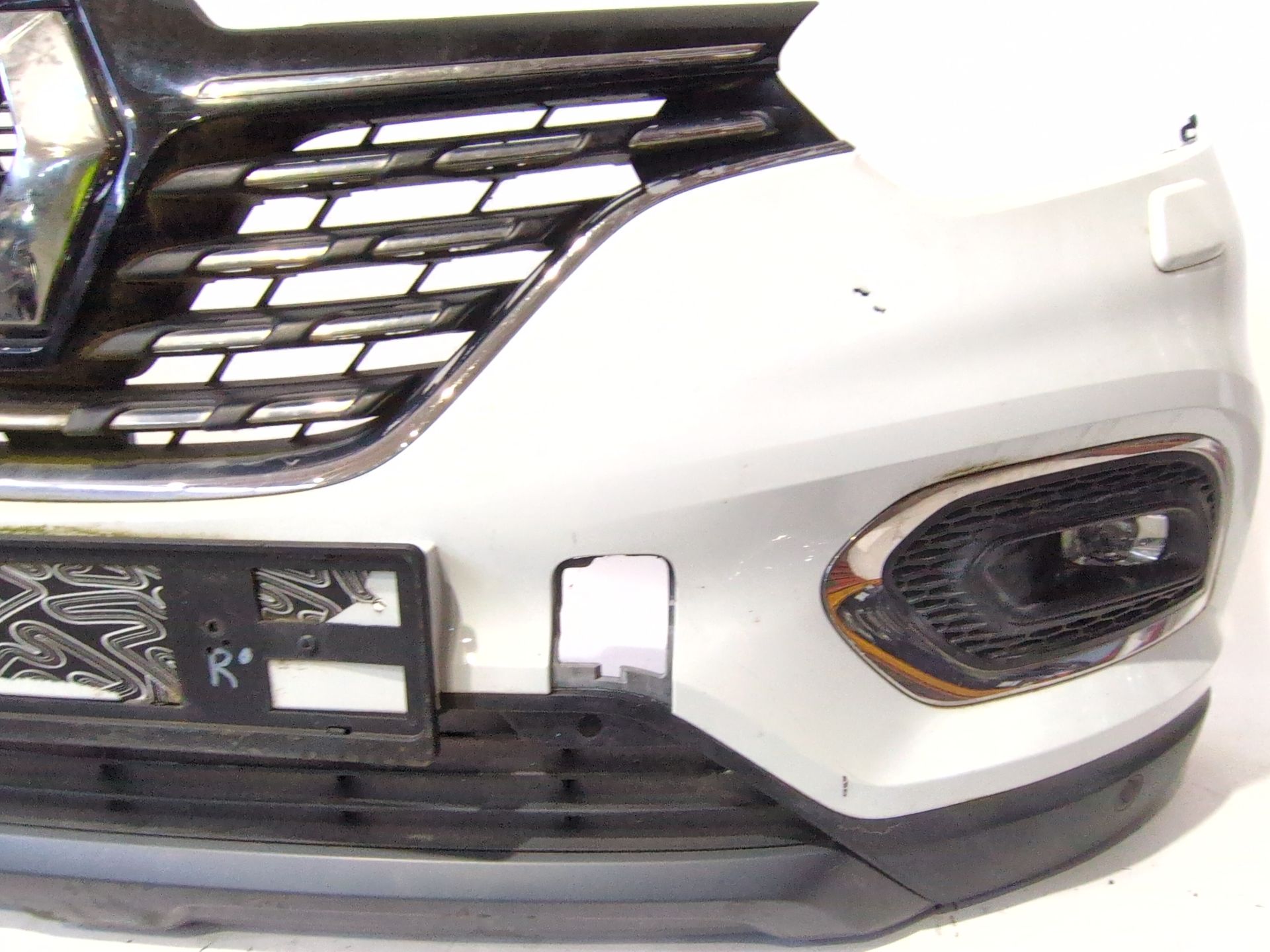 paragolpes_delantero_601984273r_renault_kadjar_ha_hl_1_5_blue_dci_115