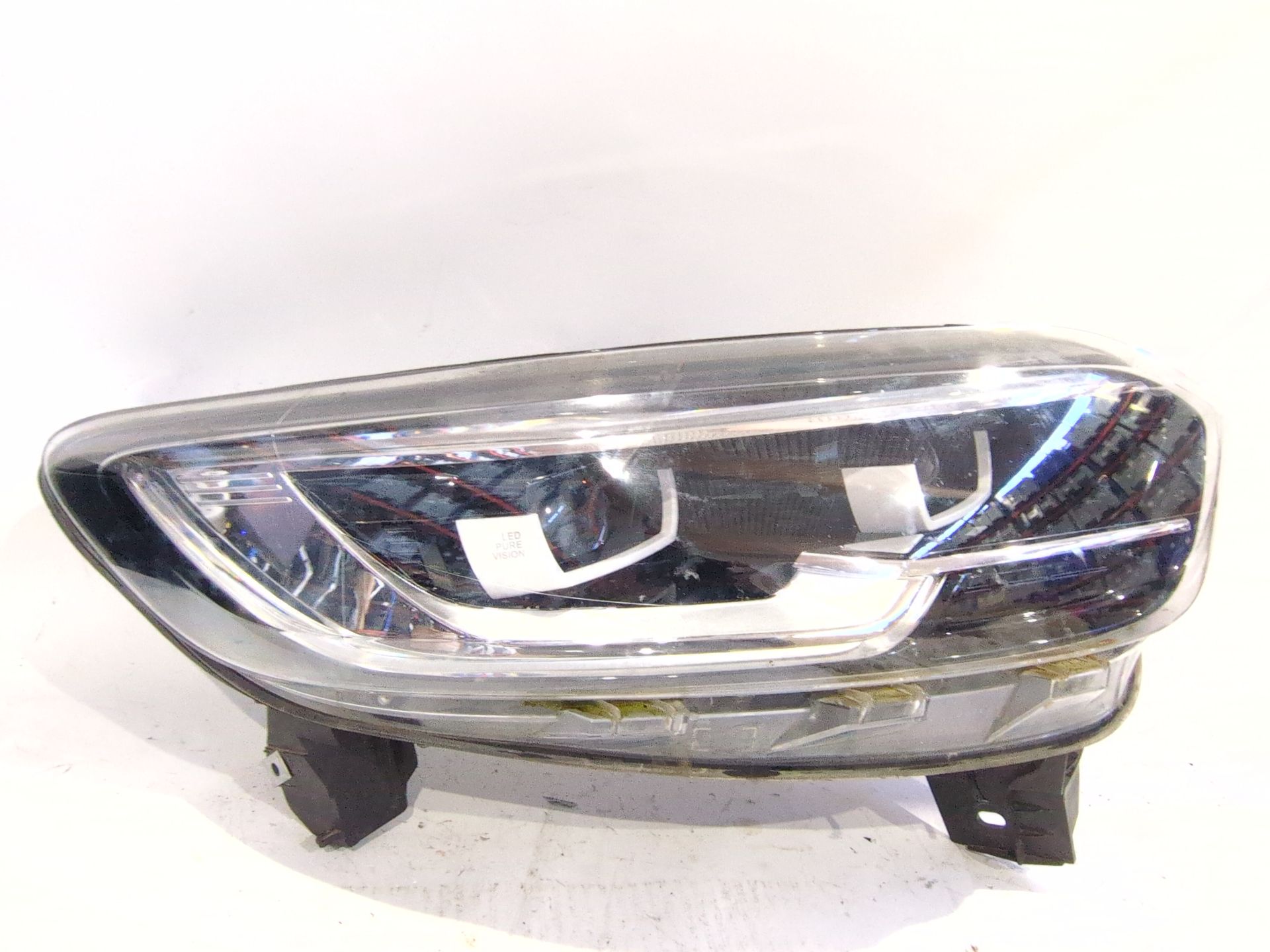 faro_derecho_260105570r_renault_kadjar_ha_hl_1_5_blue_dci_115