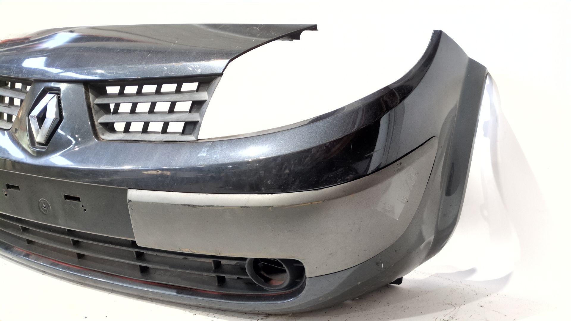 paragolpes_delantero_8200484322_renault_megane_ii_bm0_1_cm0_1_1_6_16v_fase_1