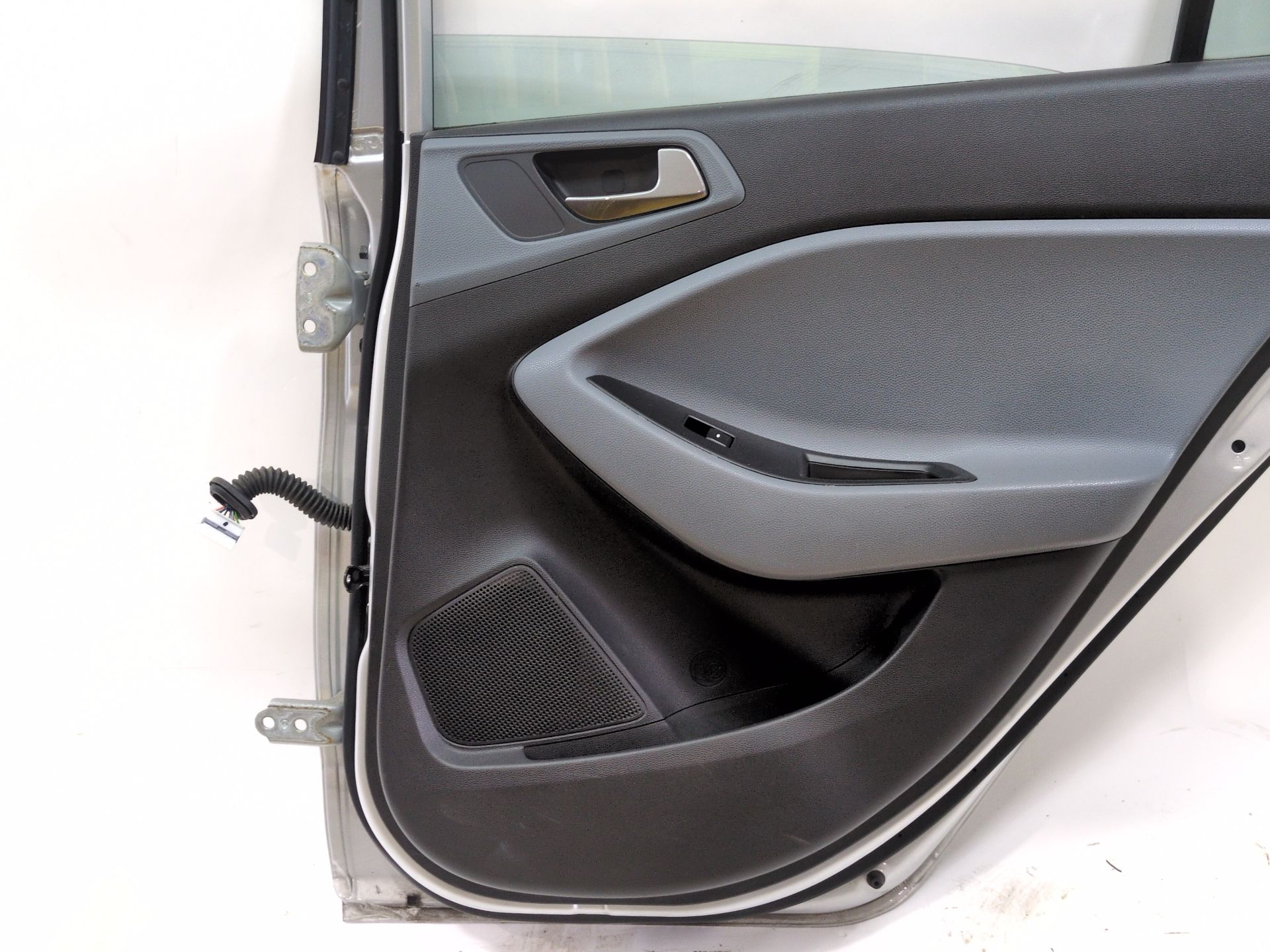 puerta_trasera_derecha_77004c8000_hyundai_i20_ii_gb_ib_1_2