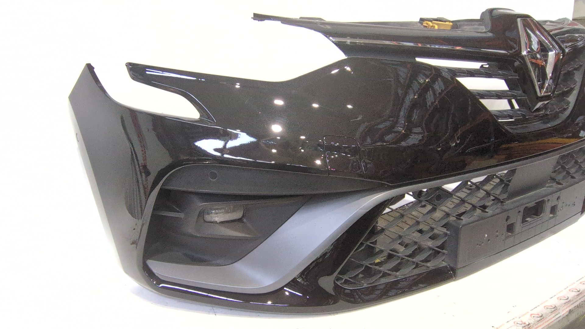 paragolpes_delantero_620227941r_renault_clio_v_b7_1_6_e_tech_145_b7mu