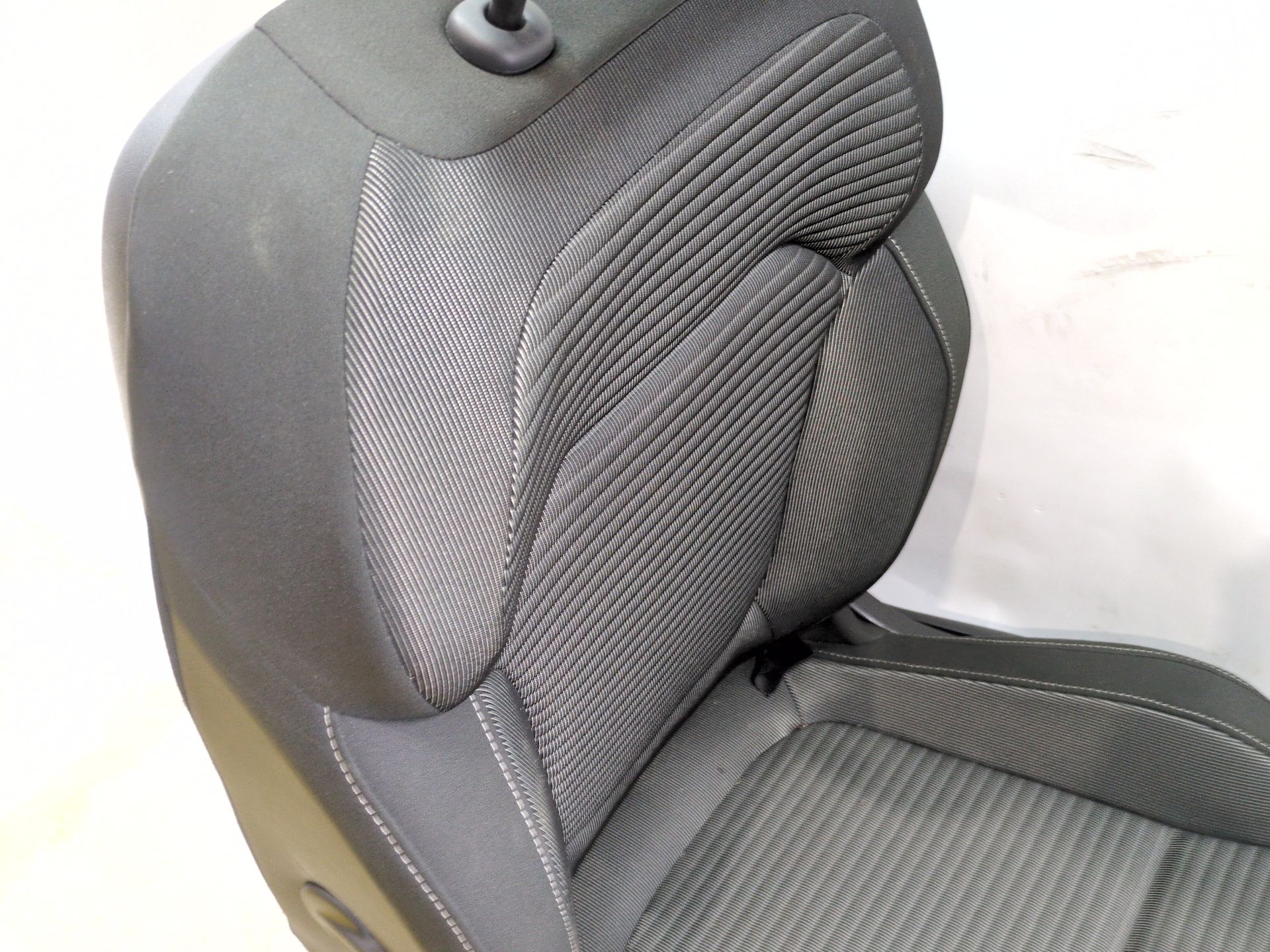 asiento_delantero_izquierdo_sin_referencia_renault_scenic_iv_j9_1_7_blue_dci_120_j9a7_j9a8