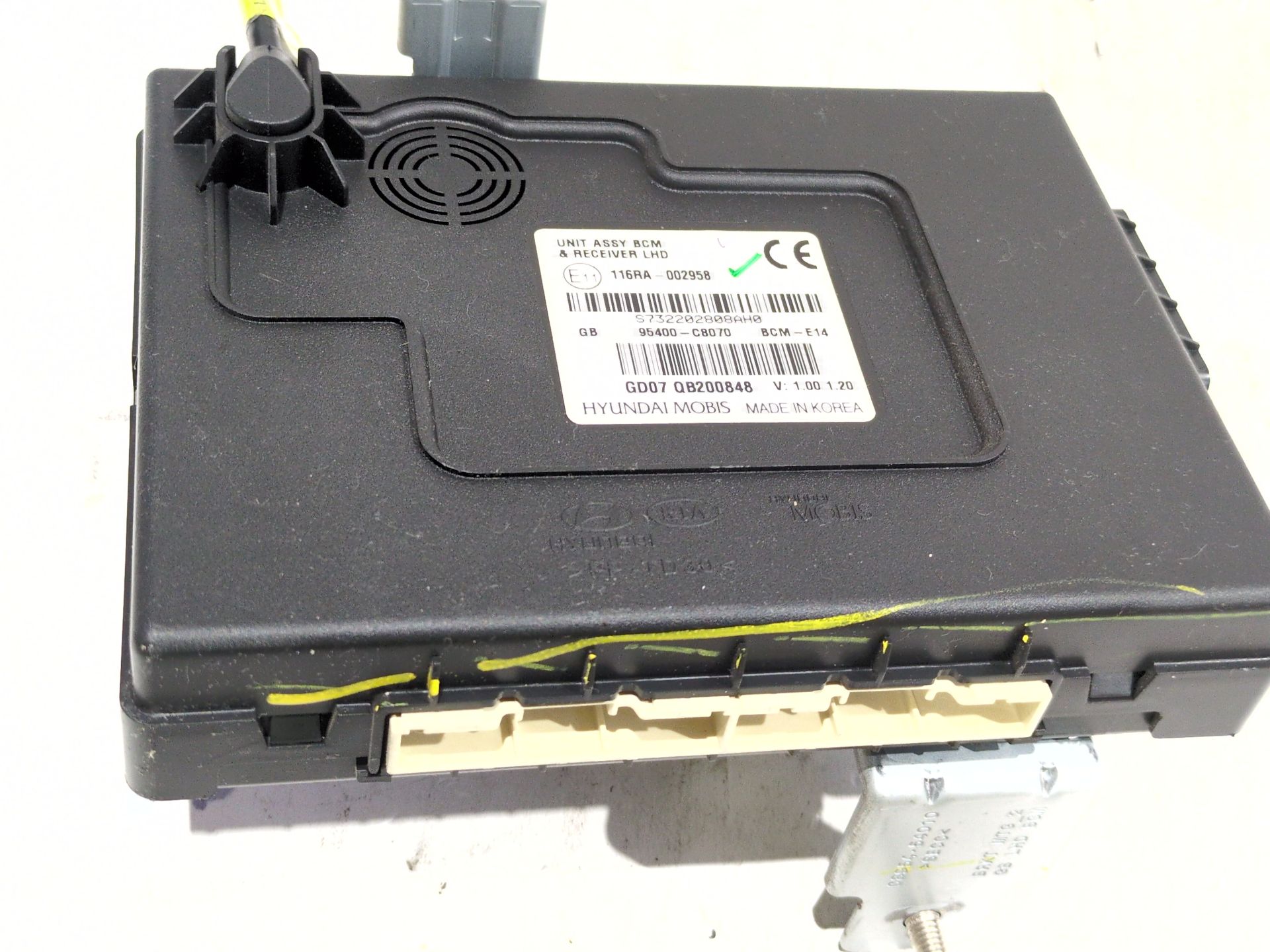 bcm_95400c8070_hyundai_i20_ii_gb_ib_1_2