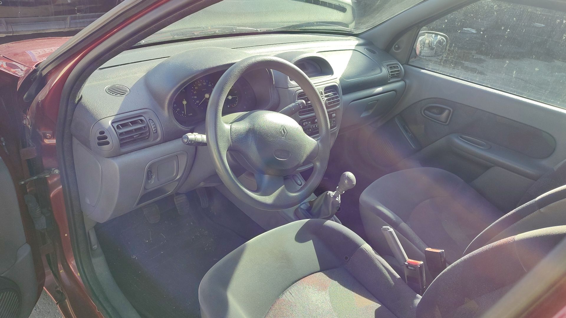 renault_clio_ii_bb_cb