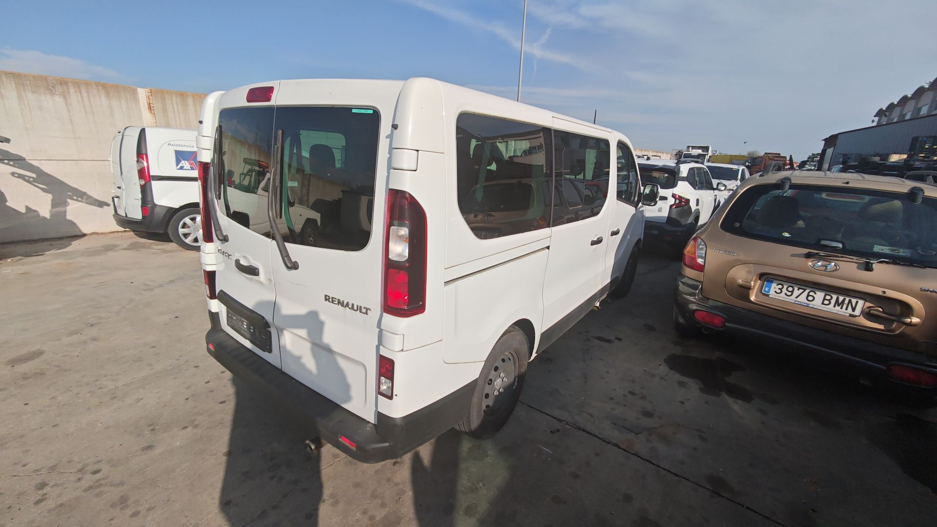 renault_trafic_iii_autobus_jg