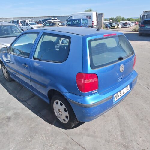 VOLKSWAGEN POLO (6N2)