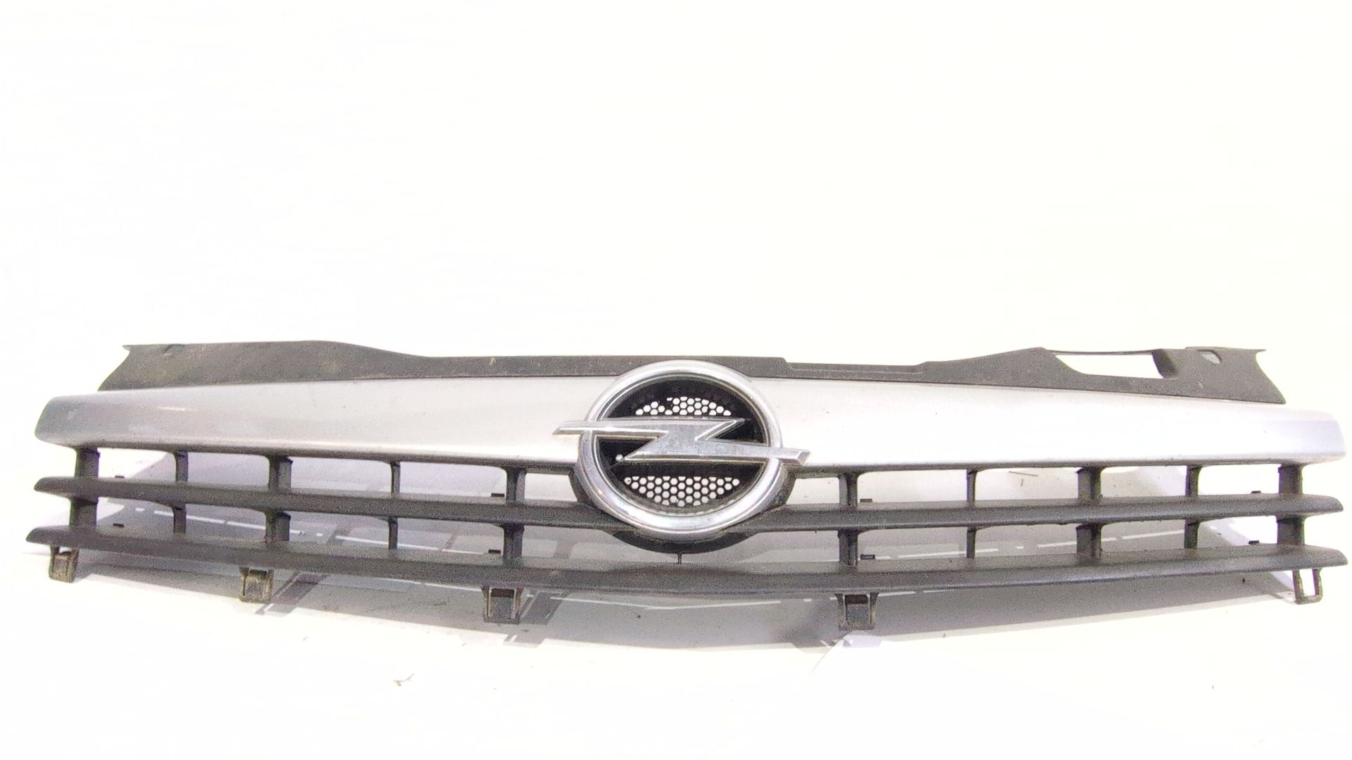 calandra_delantera_de_radiador_13241968_13241965_opel_astra_h_gtc_a04_1_7_cdti_l08