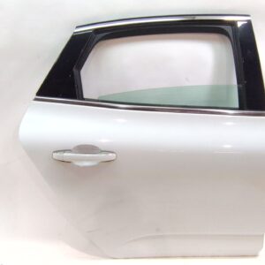 puerta_trasera_derecha_821003230r_ice_white_bc_ov369_renault_talisman_lp_2_0_blue_dci_200_lpal