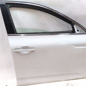 puerta_delantera_derecha_801002599r_ice_white_bc_ov369_renault_talisman_lp_2_0_blue_dci_200_lpal
