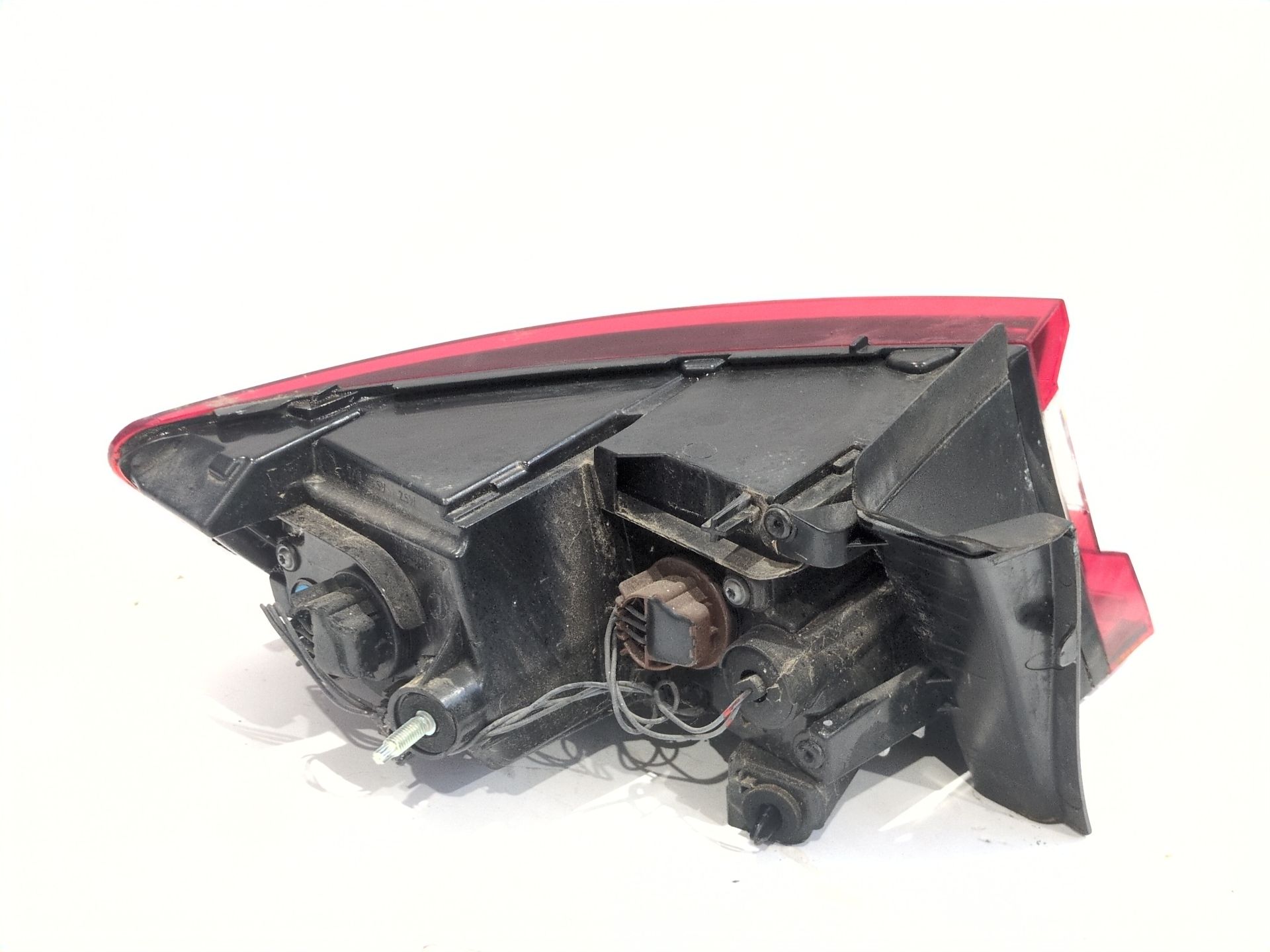 piloto_trasero_derecho_exterior_sin_referencia_renault_megane_iv_hatchback_b9a_m_n_1_5_blue_dci_95_b9a2