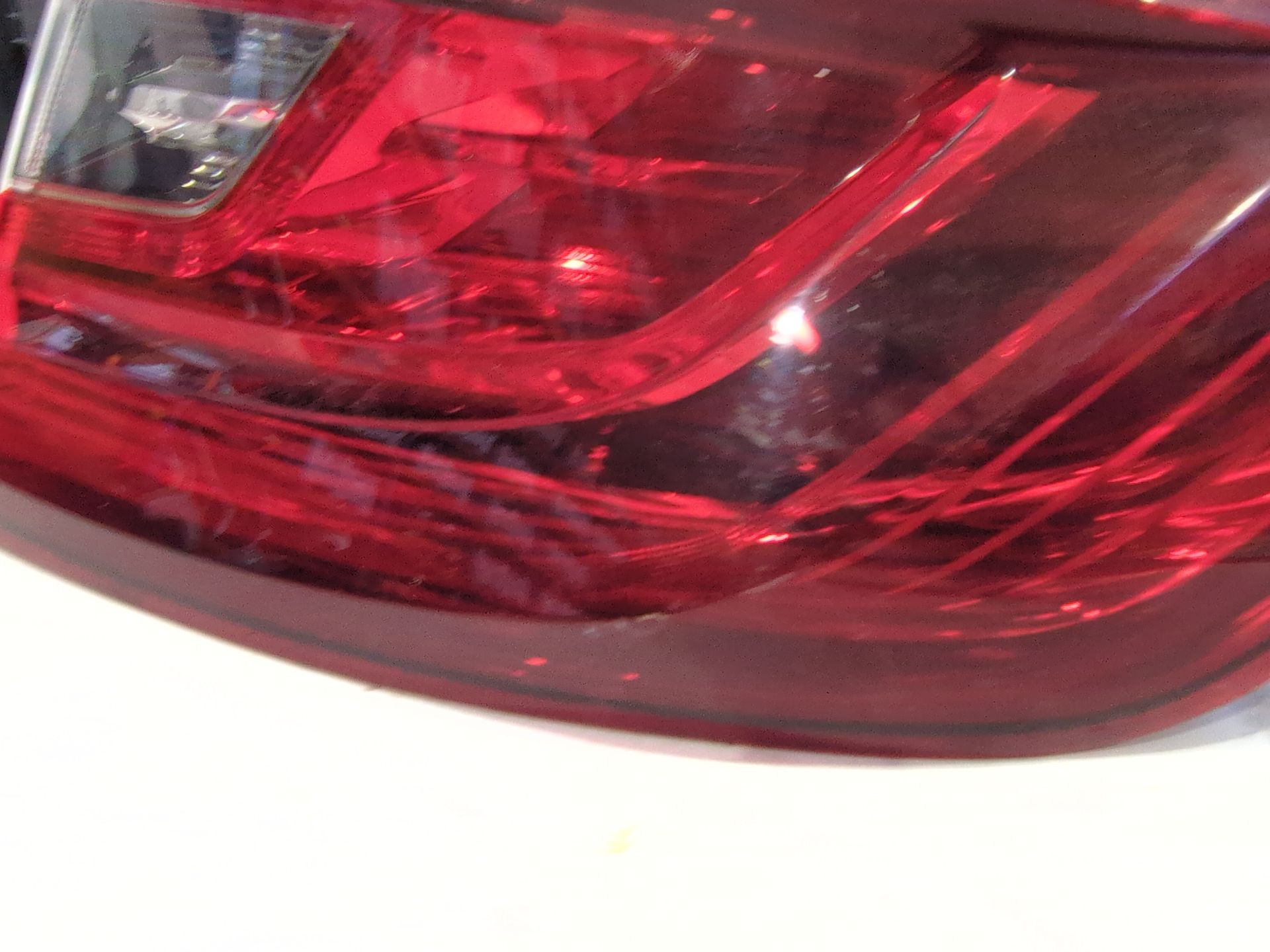 piloto_trasero_derecho_exterior_sin_referencia_renault_megane_iv_hatchback_b9a_m_n_1_5_blue_dci_95_b9a2