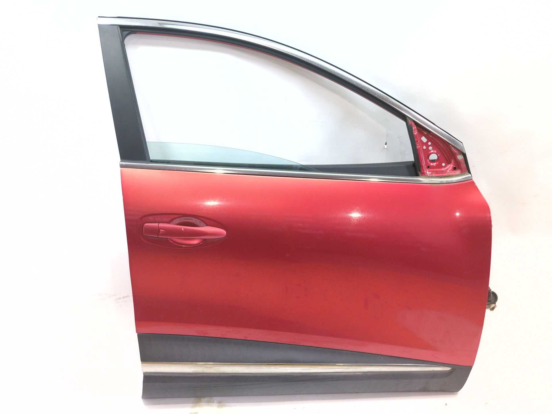 puerta_delantera_derecha_801006957r_red_flame_tennp_renault_kadjar_ha_hl_1_5_dci_110_hla3