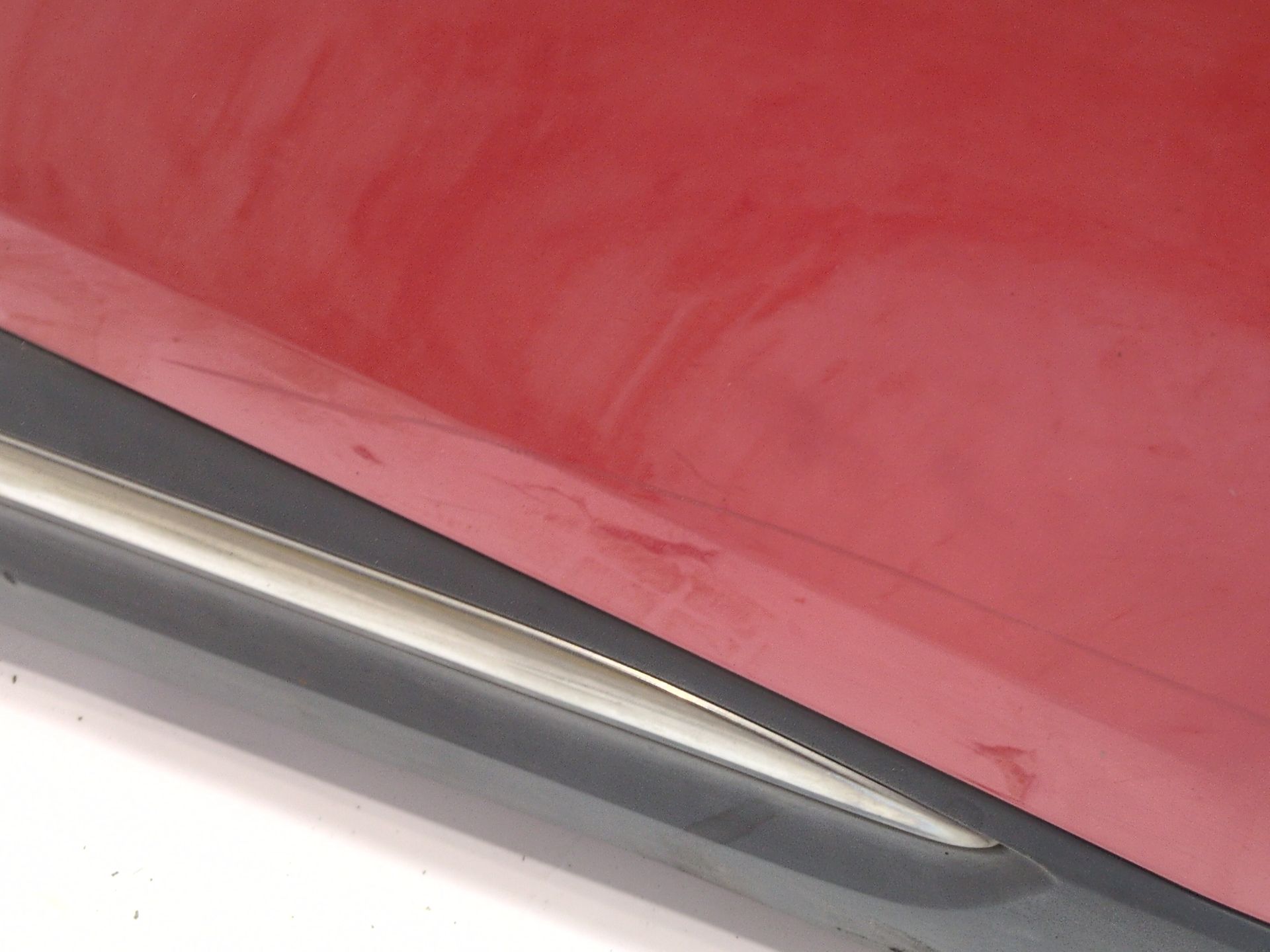 puerta_delantera_derecha_801006957r_red_flame_tennp_renault_kadjar_ha_hl_1_5_dci_110_hla3