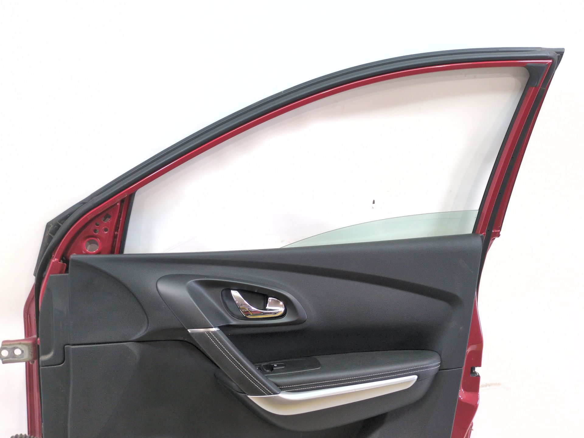 puerta_delantera_derecha_801006957r_red_flame_tennp_renault_kadjar_ha_hl_1_5_dci_110_hla3