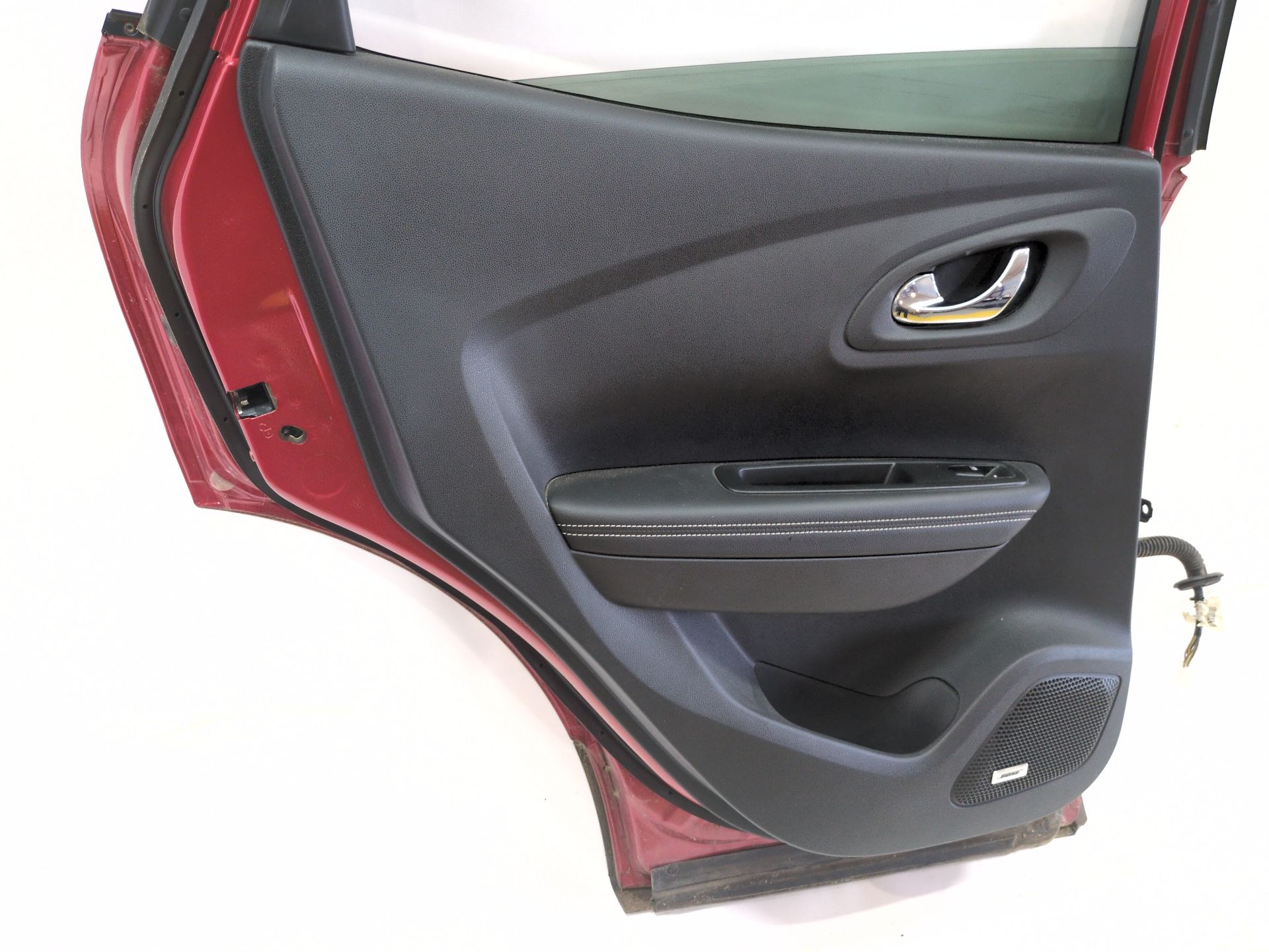 puerta_trasera_izquierda_821016878r_red_flame_tennp_renault_kadjar_ha_hl_1_5_dci_110_hla3