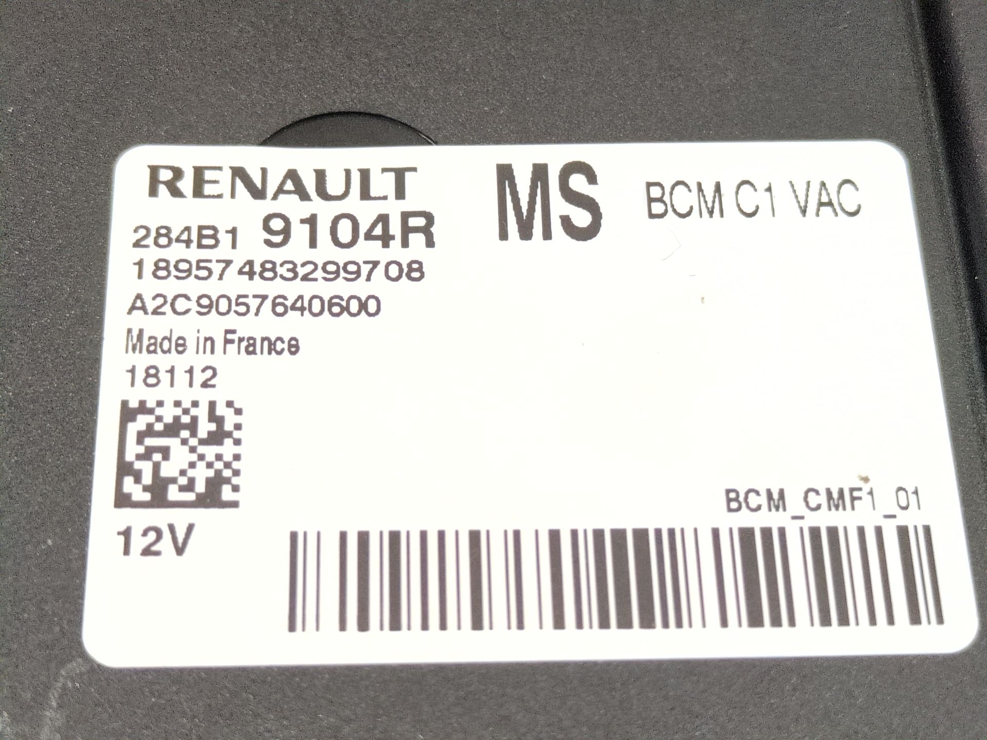 bcm_284b19104r_18957483299708_renault_megane_iv_hatchback_b9a_m_n_1_5_blue_dci_95_b9a2