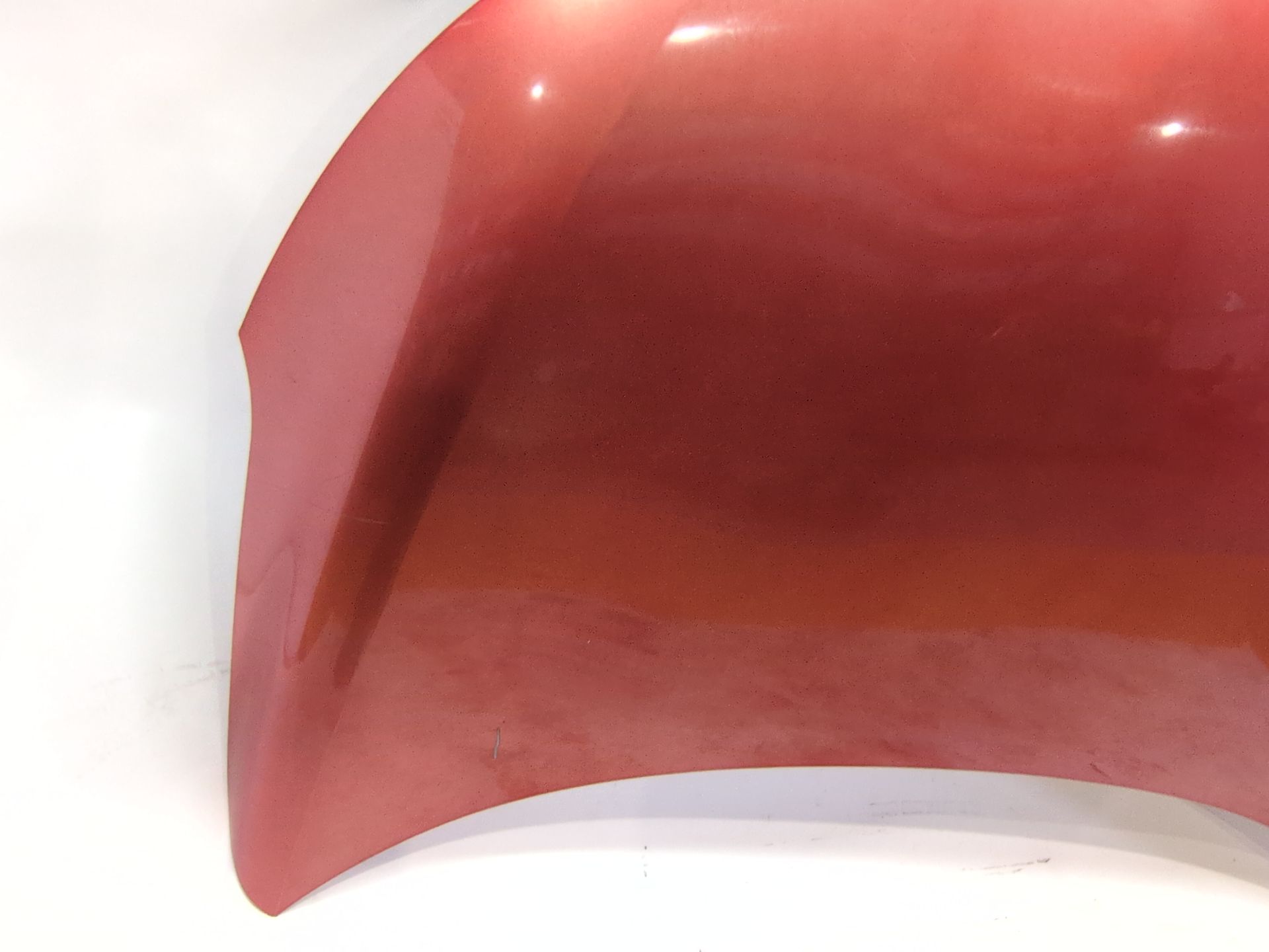 capot_651004019r_red_flame_tennp_renault_kadjar_ha_hl_1_5_dci_110_hla3