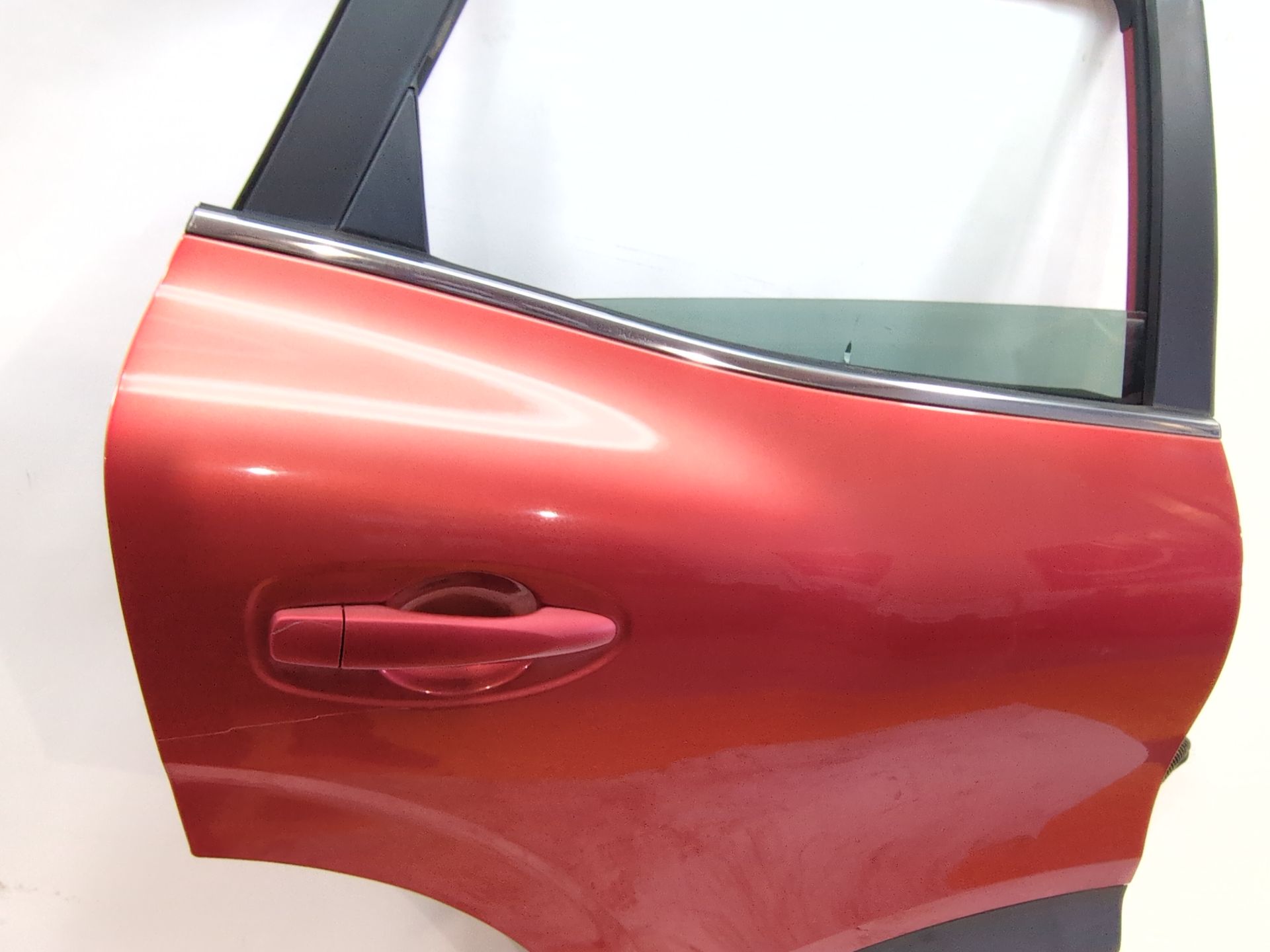 puerta_trasera_derecha_821000294r_red_flame_tennp_renault_kadjar_ha_hl_1_5_dci_110_hla3