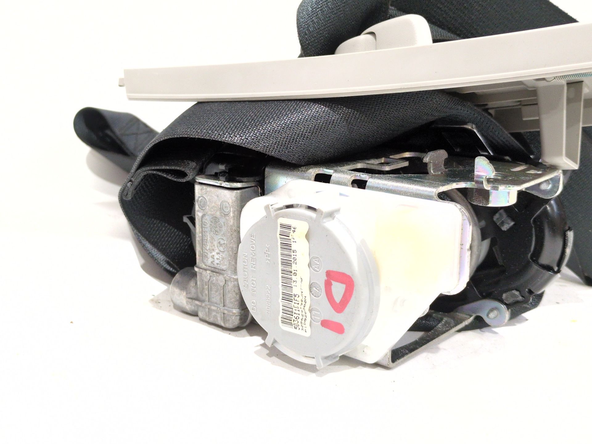 cinturon_seguridad_delantero_izquierdo_868840584r_renault_kadjar_ha_hl_1_5_dci_110_hla3