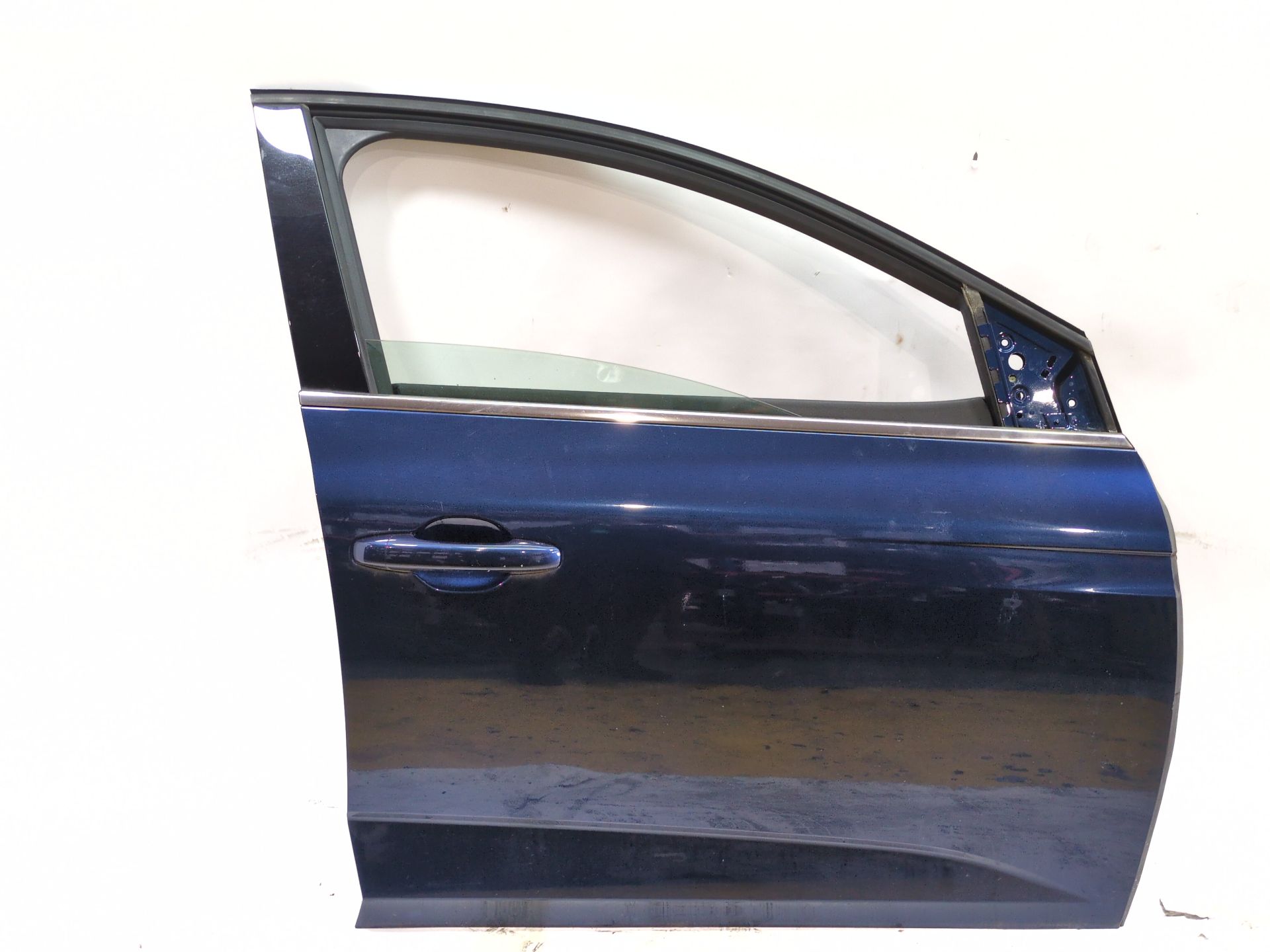 puerta_delantera_derecha_801001148r_blue_cosmos_terpr_renault_megane_iv_hatchback_b9a_m_n_1_5_blue_dci_95_b9a2