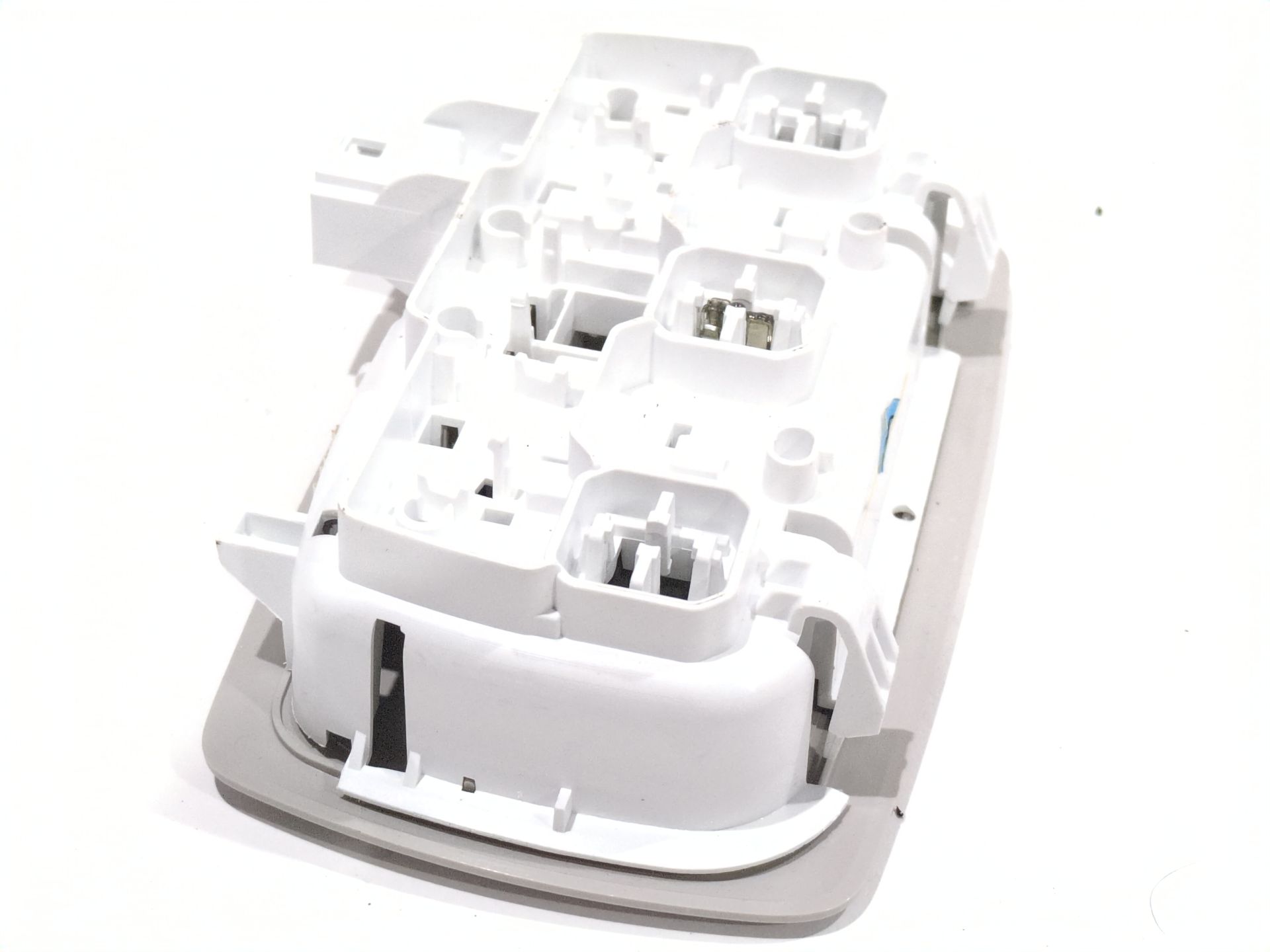 luz_interior_264303010r_renault_megane_iv_hatchback_b9a_m_n_1_5_blue_dci_95_b9a2