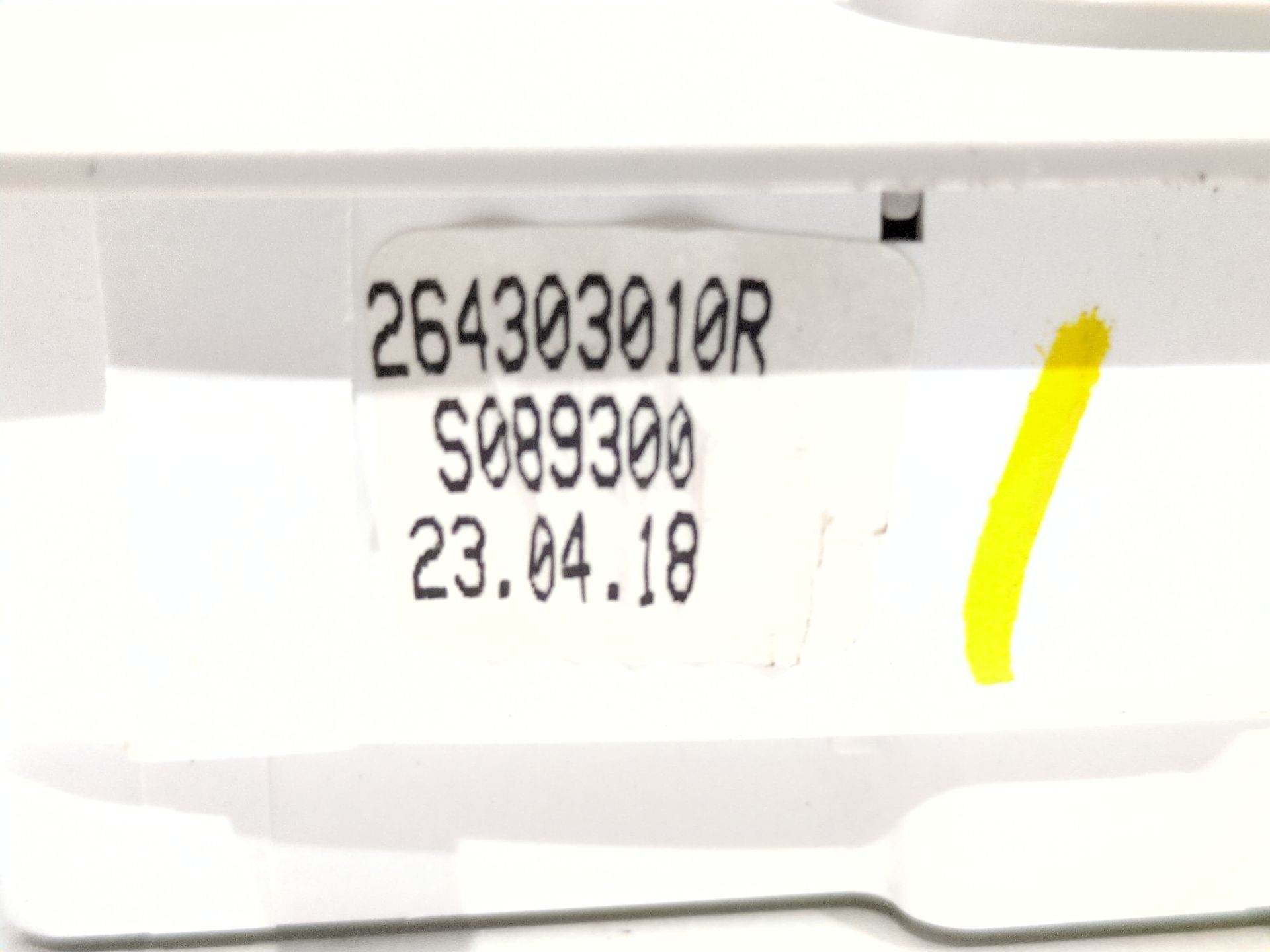 luz_interior_264303010r_renault_megane_iv_hatchback_b9a_m_n_1_5_blue_dci_95_b9a2