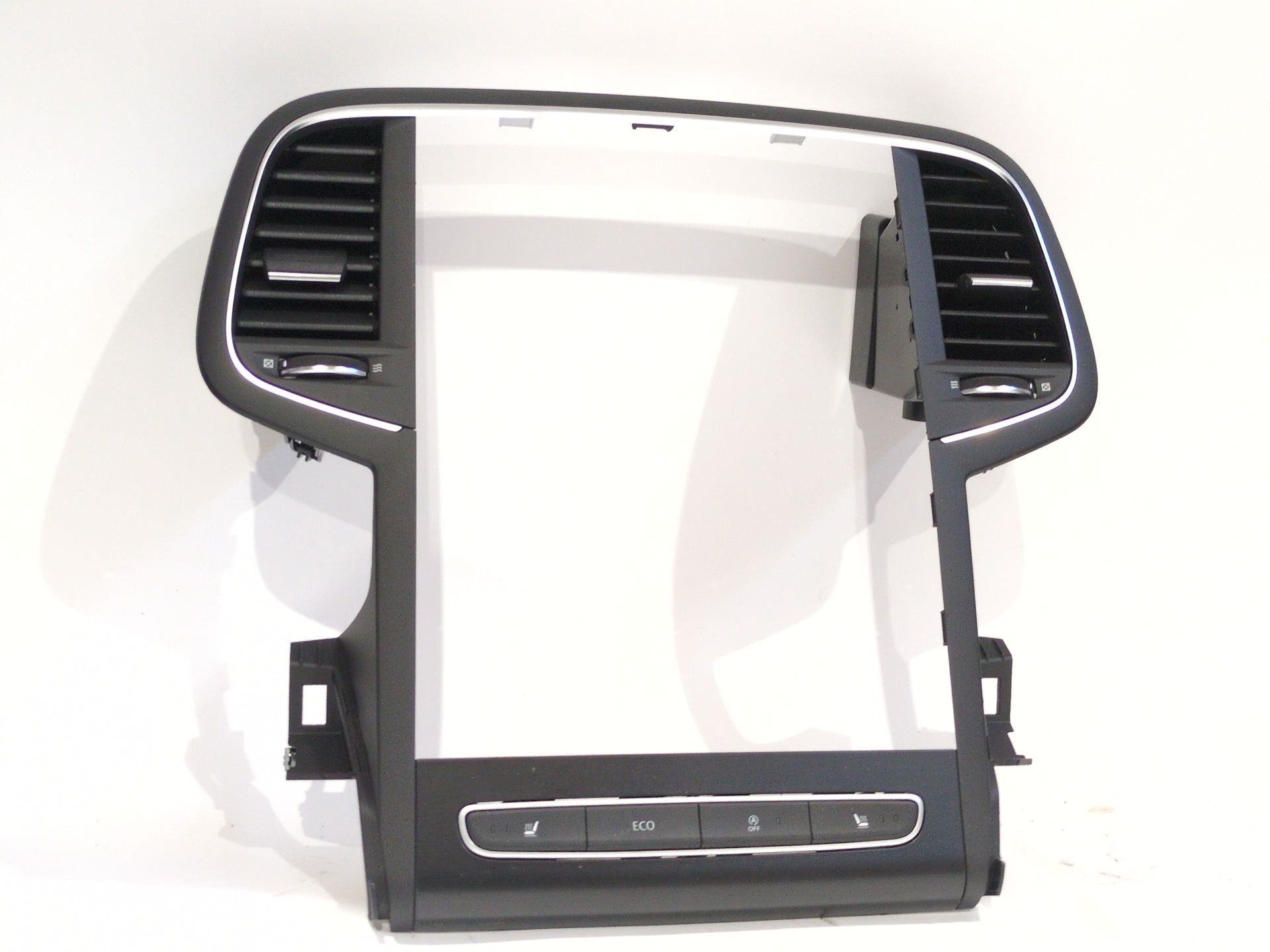 aireador_central_95301146_renault_megane_iv_hatchback_b9a_m_n_1_5_blue_dci_95_b9a2