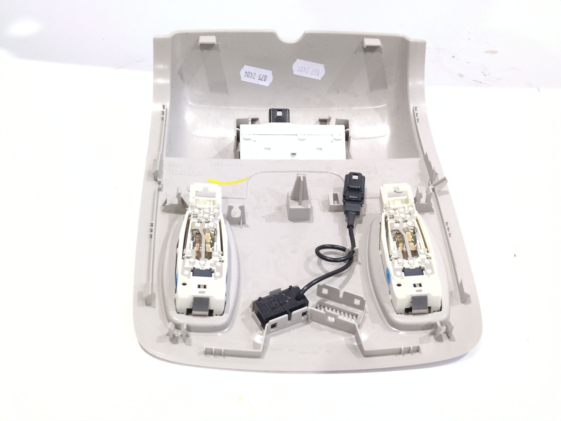 luz_interior_969806373r_renault_megane_iv_hatchback_b9a_m_n_1_5_blue_dci_95_b9a2