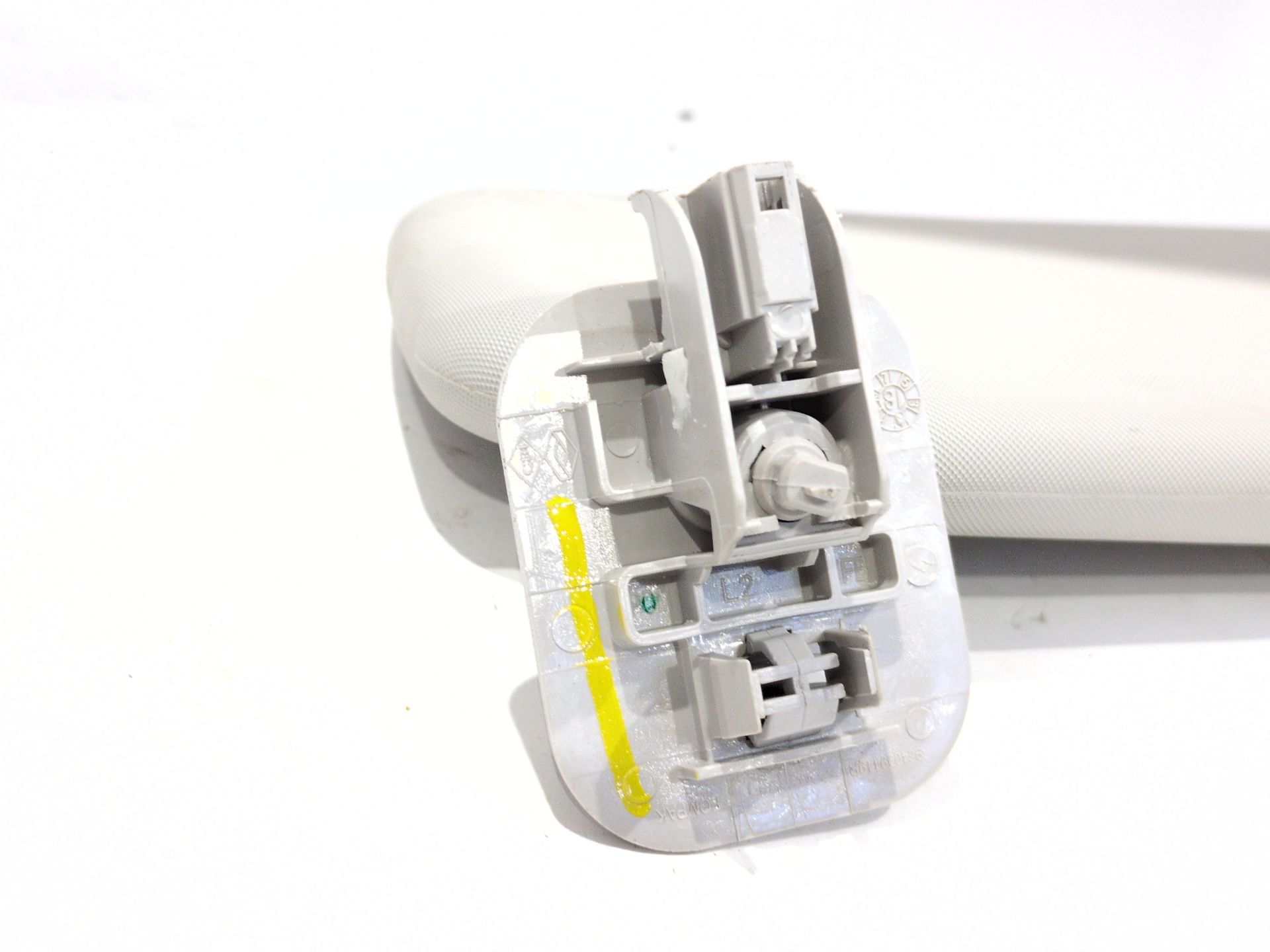 parasol_izquierdo_sin_referencia_renault_megane_iv_hatchback_b9a_m_n_1_5_blue_dci_95_b9a2