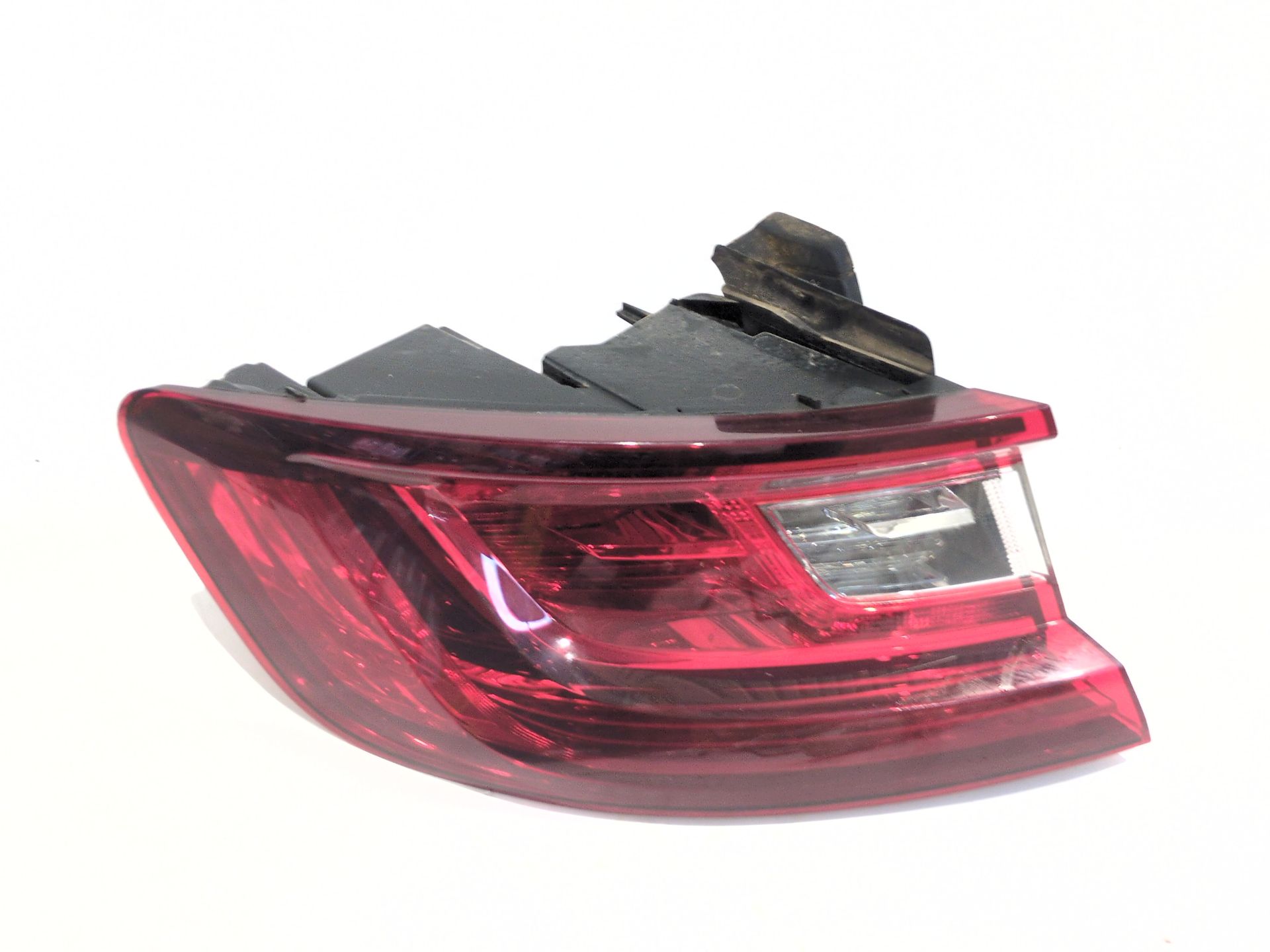 piloto_trasero_izquierdo_exterior_900716020it1_renault_megane_iv_hatchback_b9a_m_n_1_5_blue_dci_95_b9a2