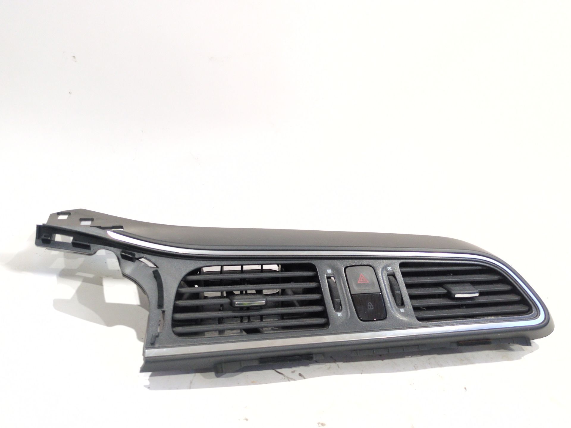 rejilla_aireadora_0018911201_renault_kadjar_ha_hl_1_5_dci_110_hla3