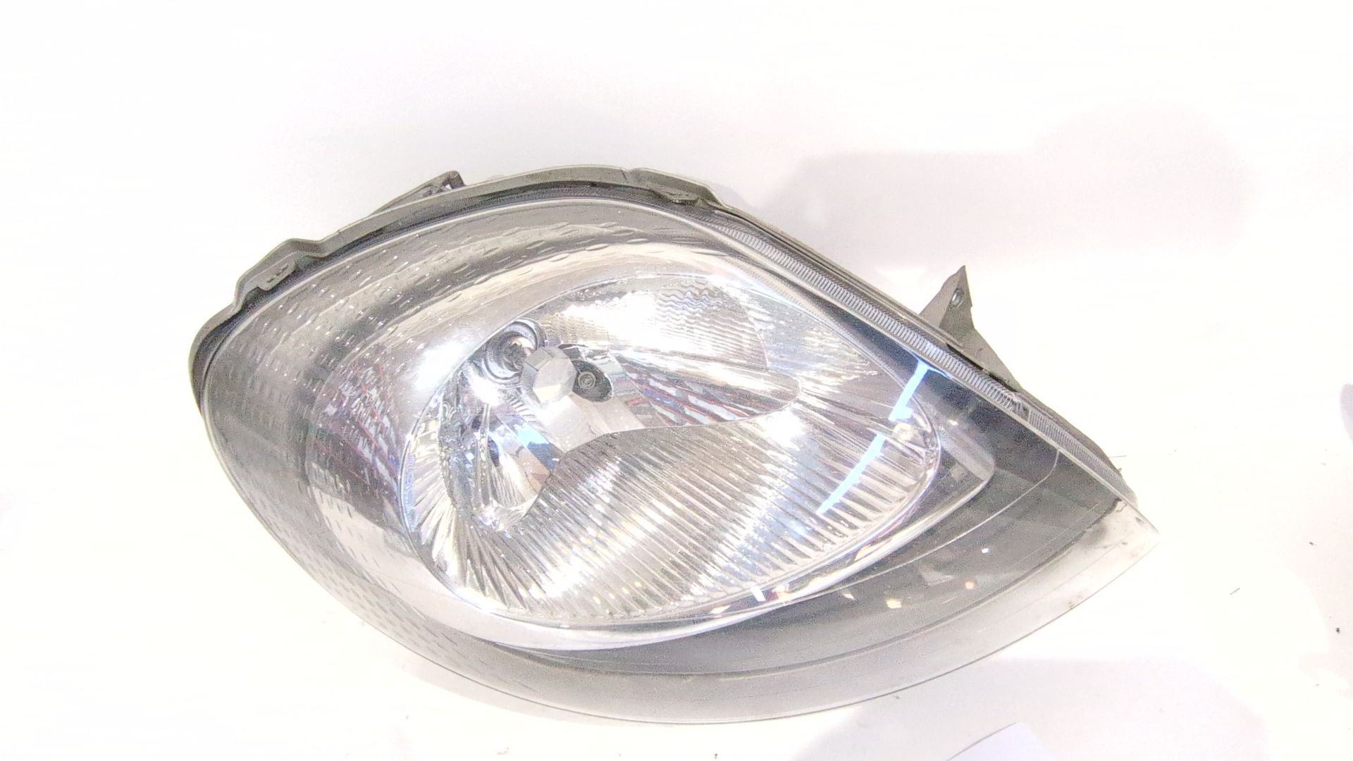 faro_derecho_7700311372_nissan_primastar_furgoneta_x83_1_9_dci_100