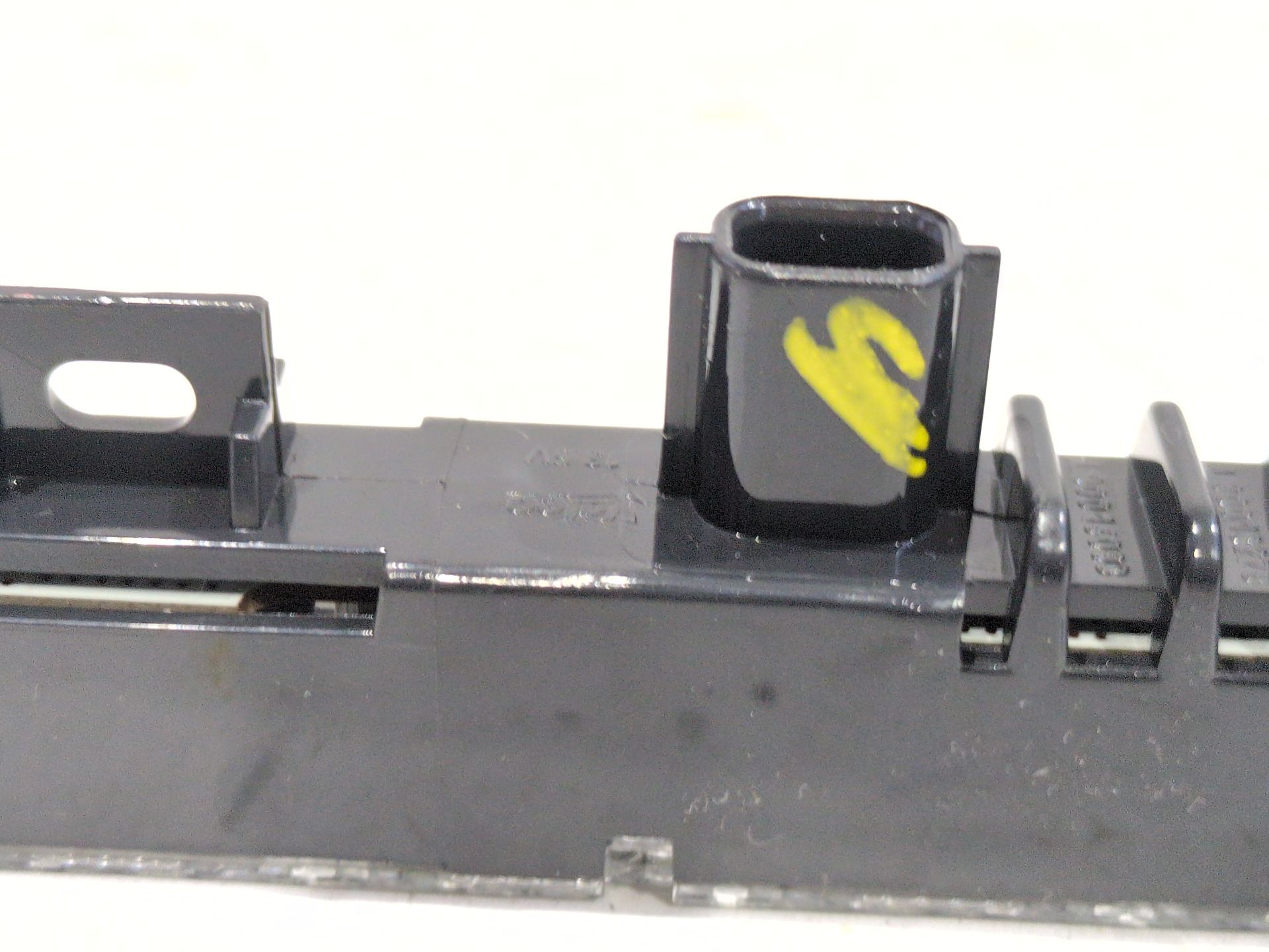 luz_central_de_freno_90016093_renault_talisman_lp_2_0_blue_dci_200_lpal