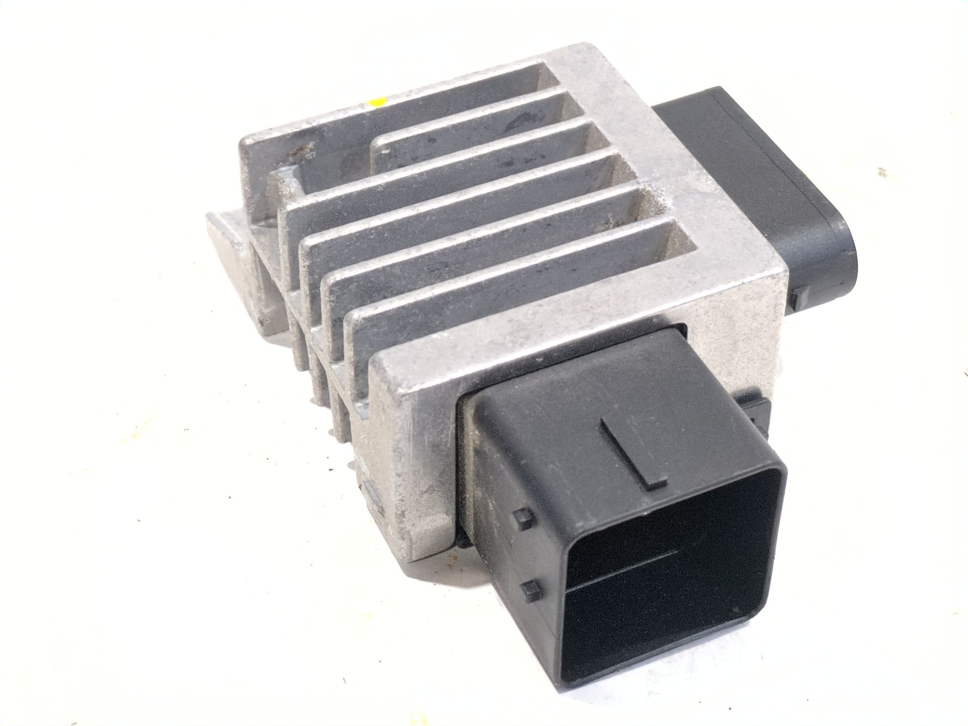 caja_precalentamiento_271203982r_renault_talisman_lp_2_0_blue_dci_200_lpal