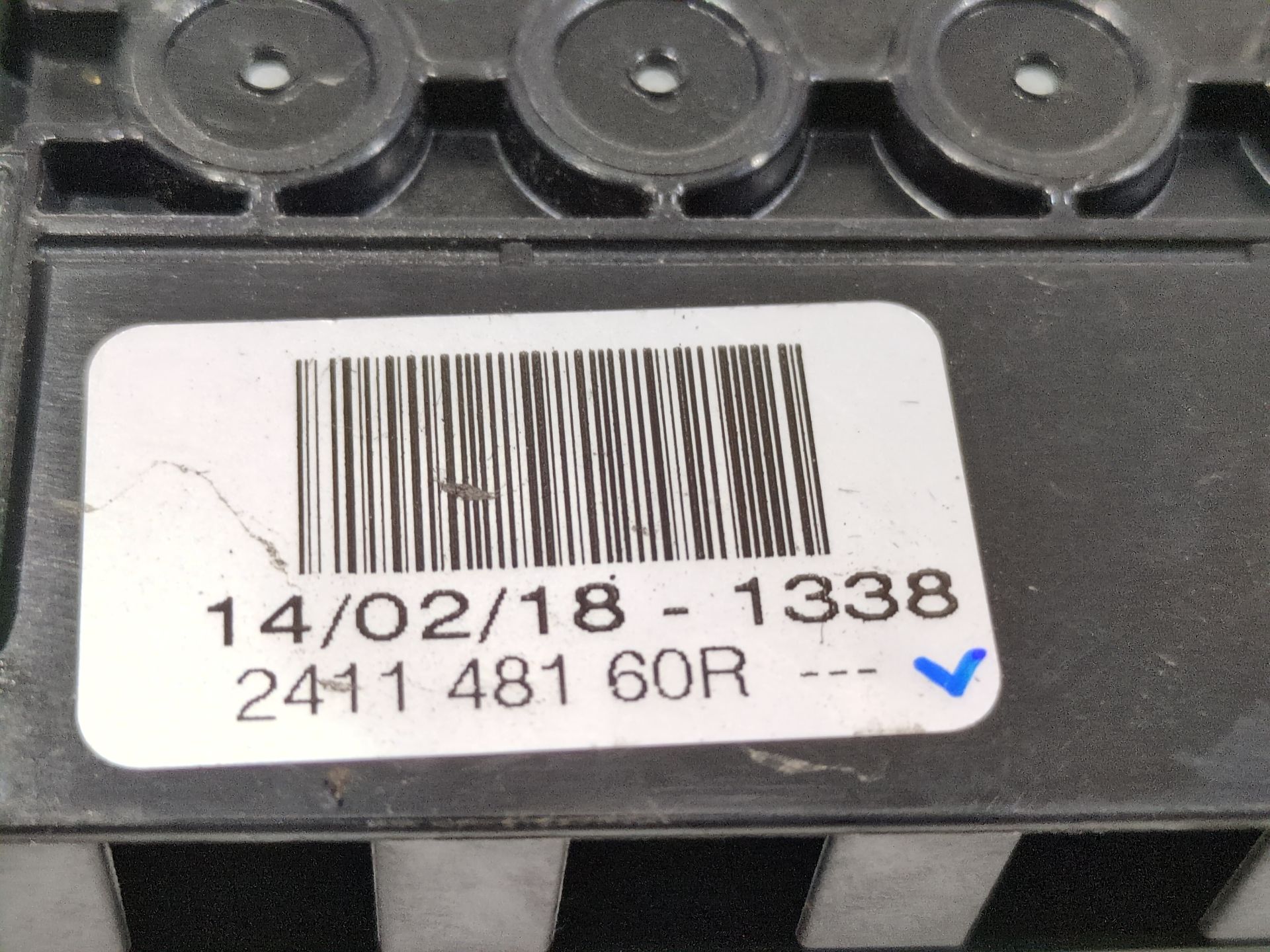 caja_reles_fusibles_241148160r_renault_talisman_lp_2_0_blue_dci_200_lpal