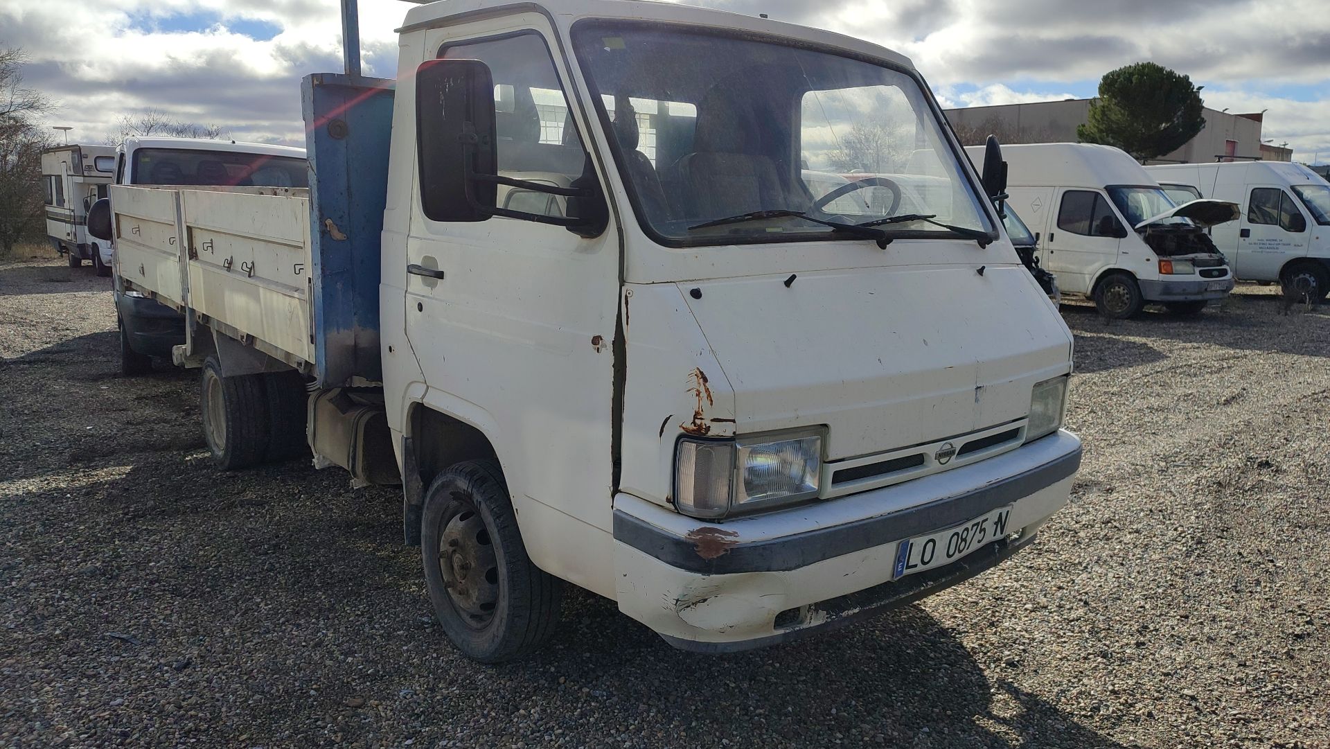 nissan_trade_caja_chasis