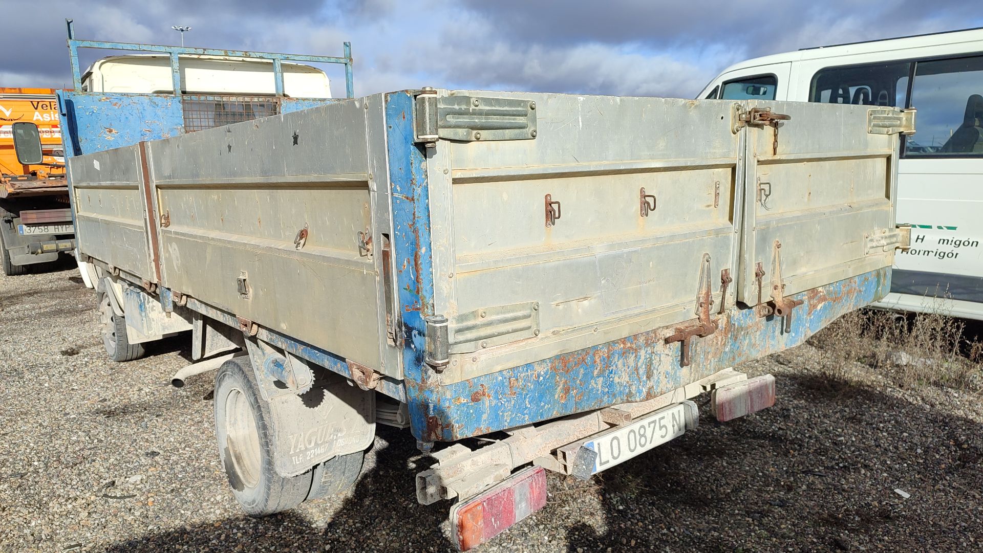 nissan_trade_caja_chasis