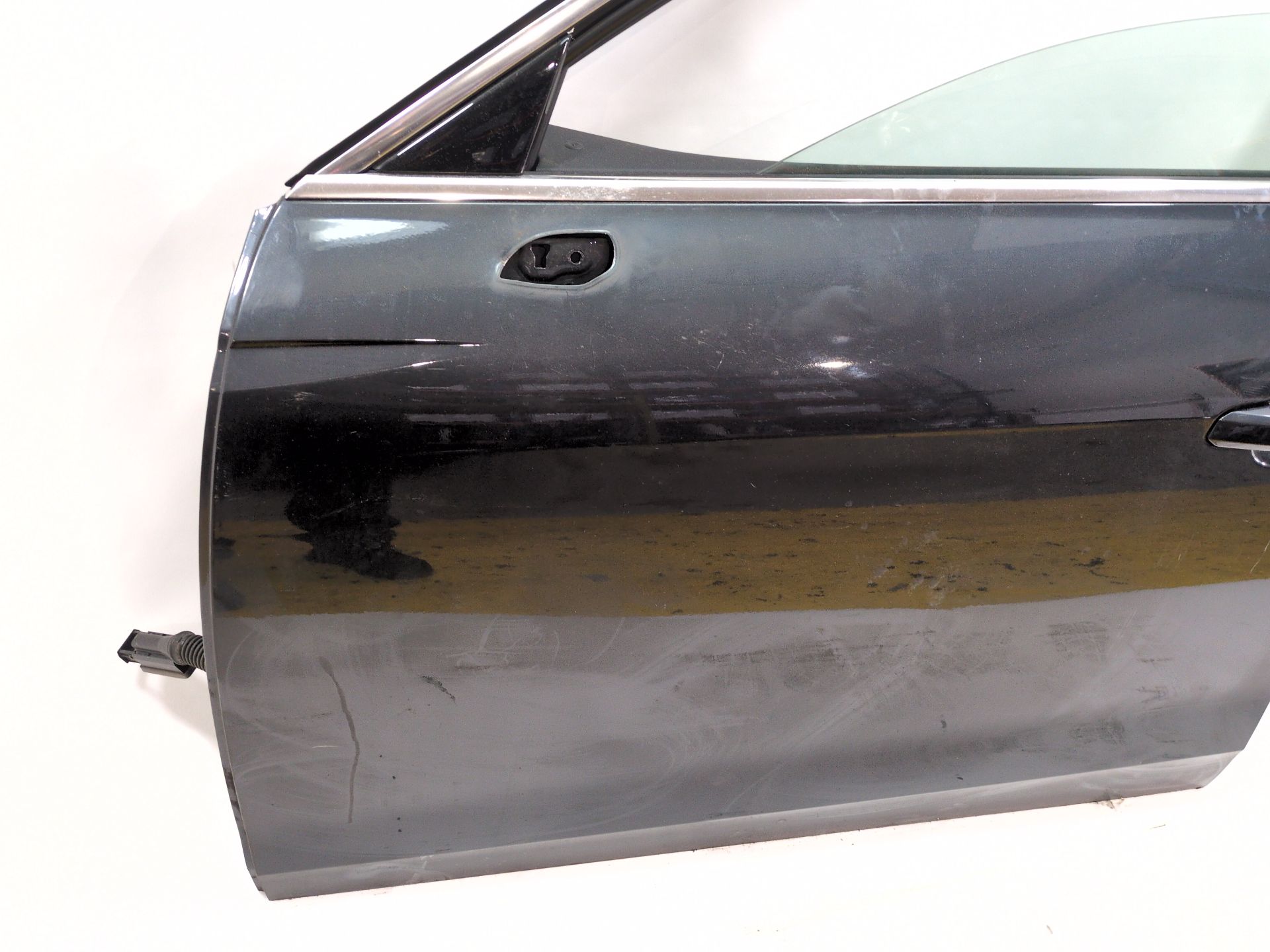 puerta_delantera_izquierda_8w0831051b_8w0_831_051_b_color_exterior_n_de_pintura_h1_x7l_audi_a4_b9_8w2_8wc_30_tdi_mild_hybrid