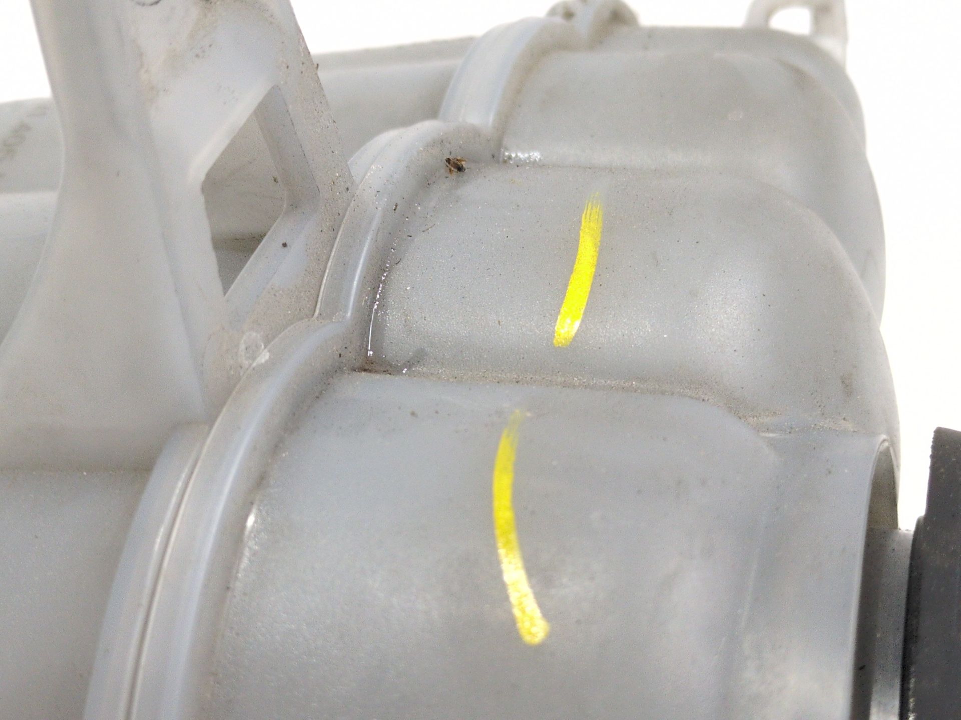 deposito_expansion_8w0121405l_audi_a4_b9_8w2_8wc_30_tdi_mild_hybrid