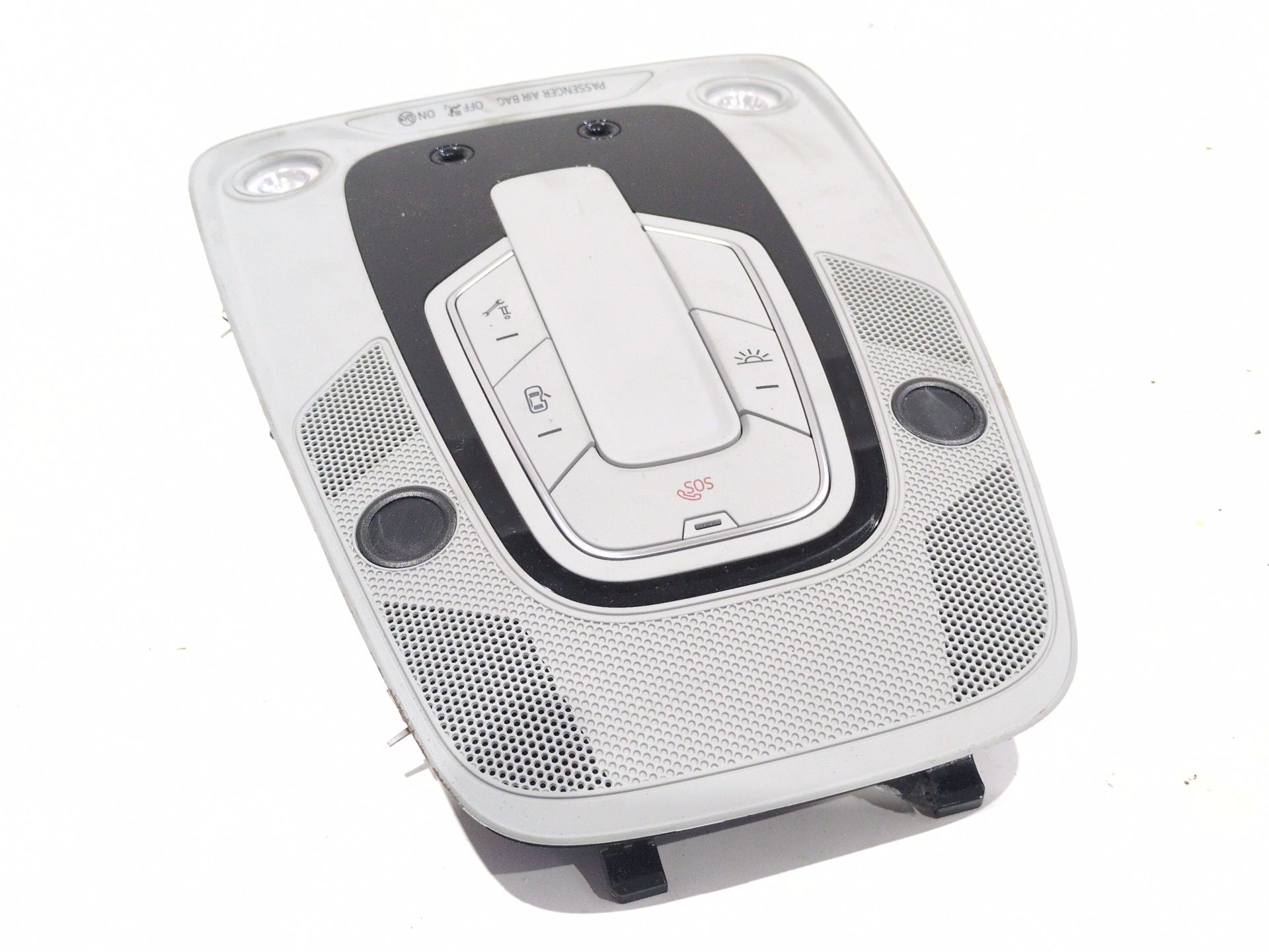 luz_interior_4k0947135_audi_a4_b9_8w2_8wc_30_tdi_mild_hybrid