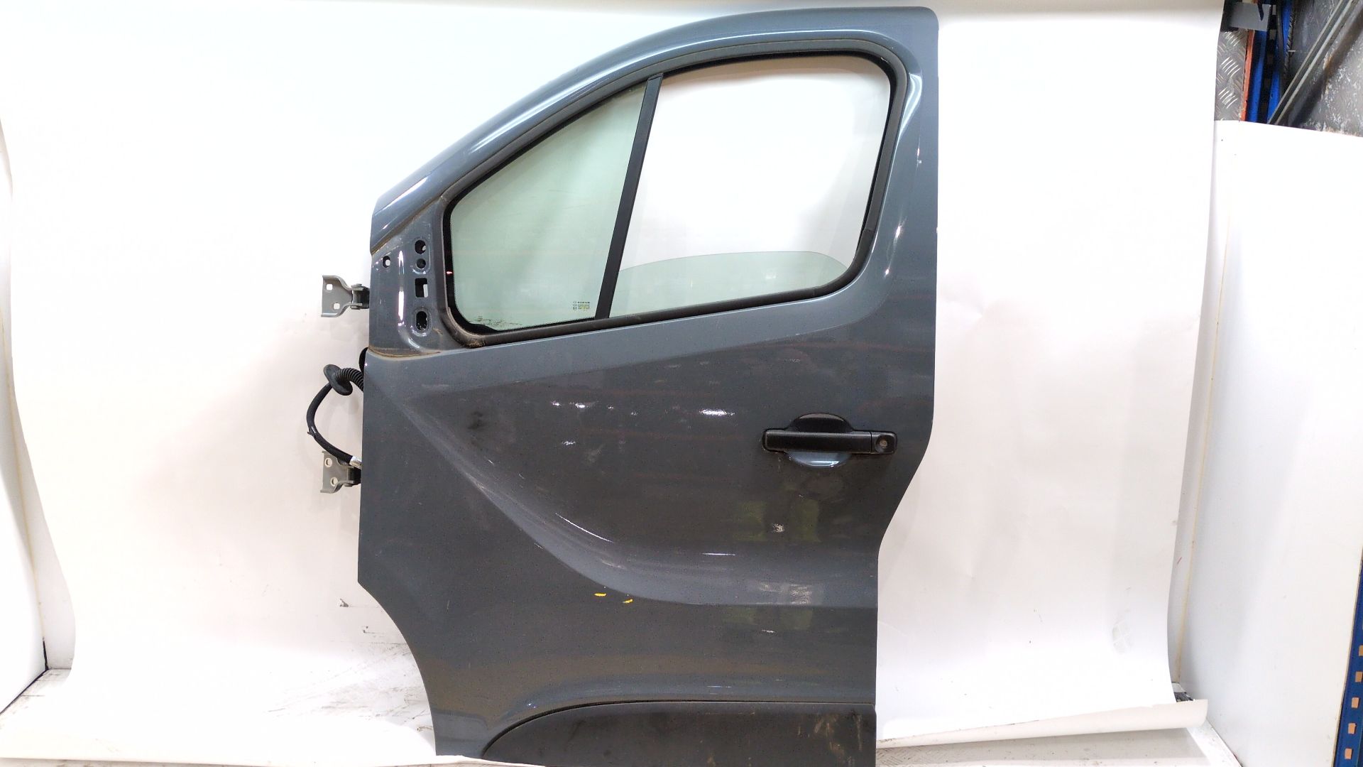 puerta_delantera_izquierda_801010179r_renault_trafic_iii_furgoneta_fg_2_0_dci_120_fgmn